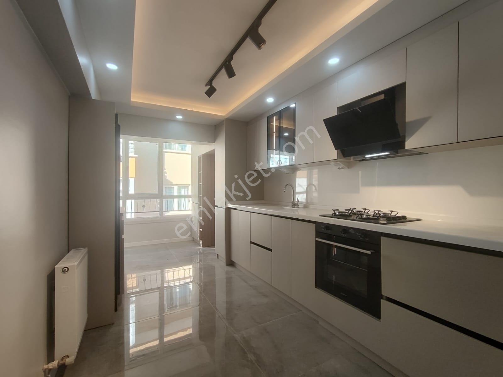 Kıskandıran İç Mimarisiyle Katta Full Yapılı 130m2 Güneşli Cephe - Görsel 18