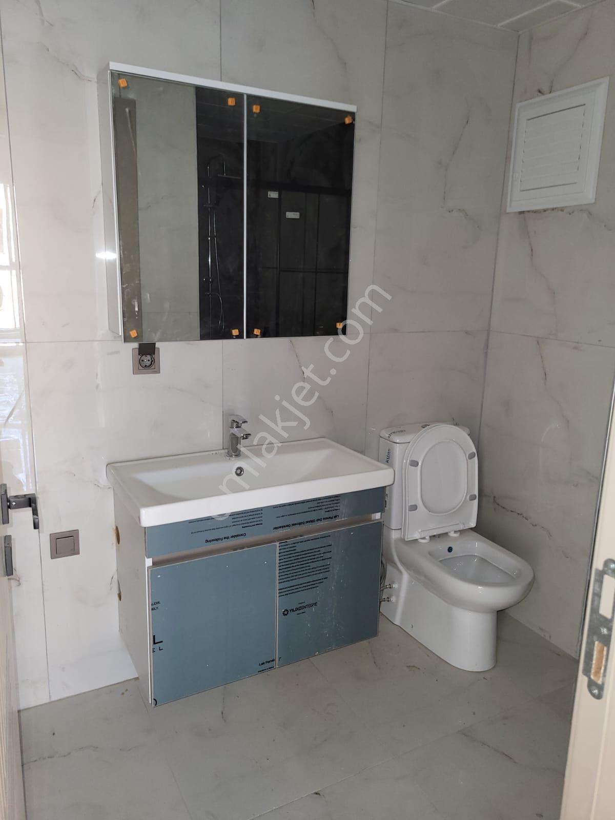 Wisrem Gayrimenkulden Kiralık Göl Manzaralı Otoparklı Sıfır 2+1 - Görsel 16