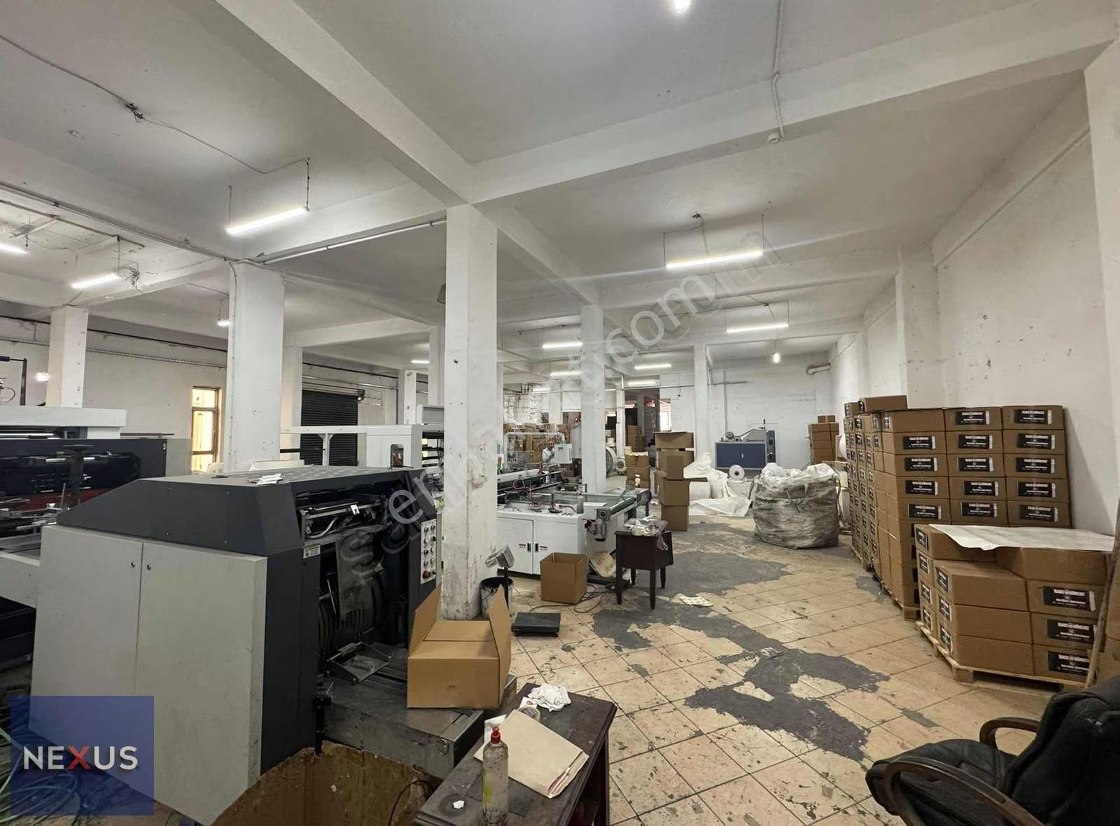 Sultanbeyli'de Düz Girişli 700 M2 Kiralık Depo - Görsel 5
