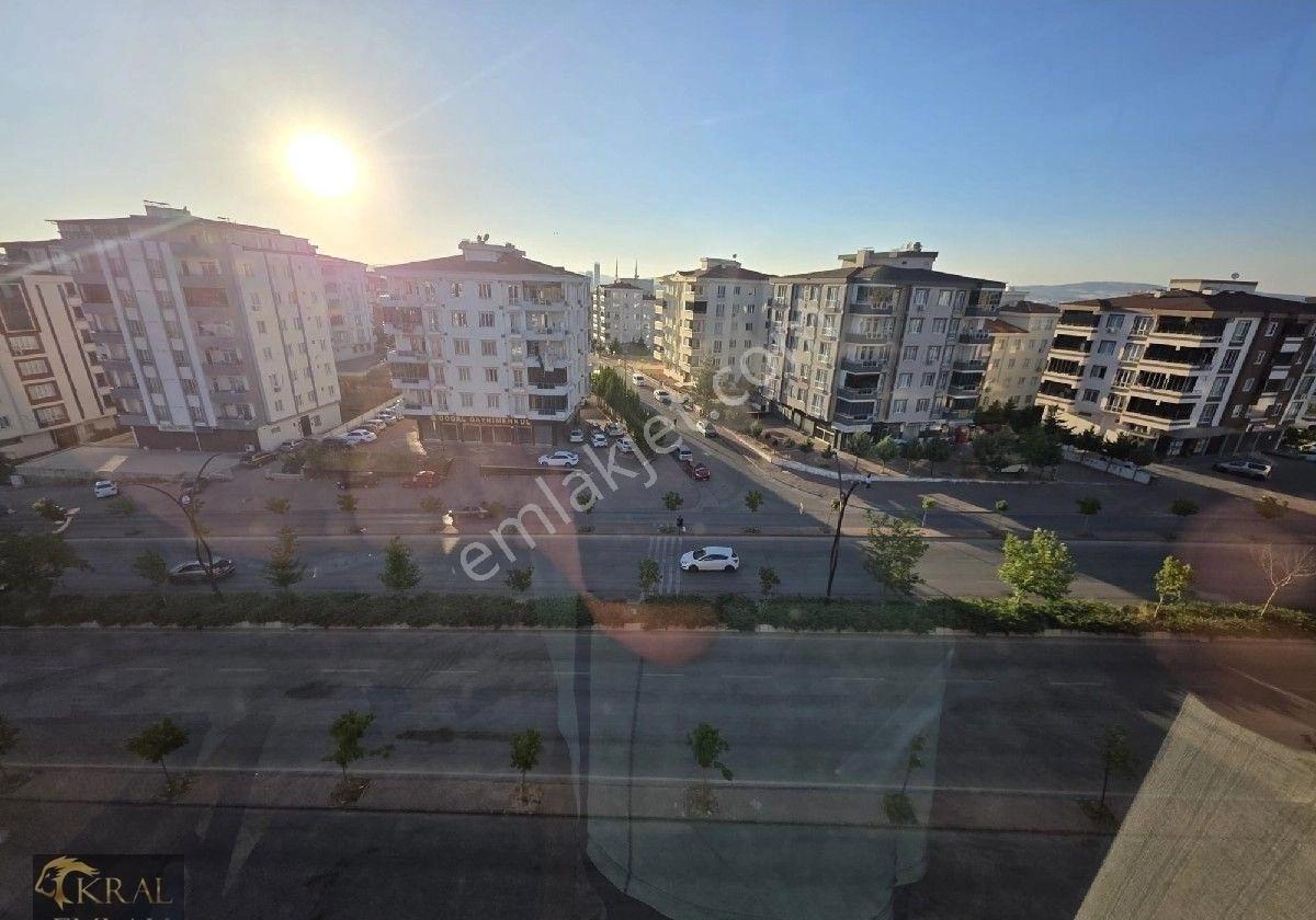 Bülbül Zade Mahallesi De Cadde Üstü Satılık Daire - Görsel 13