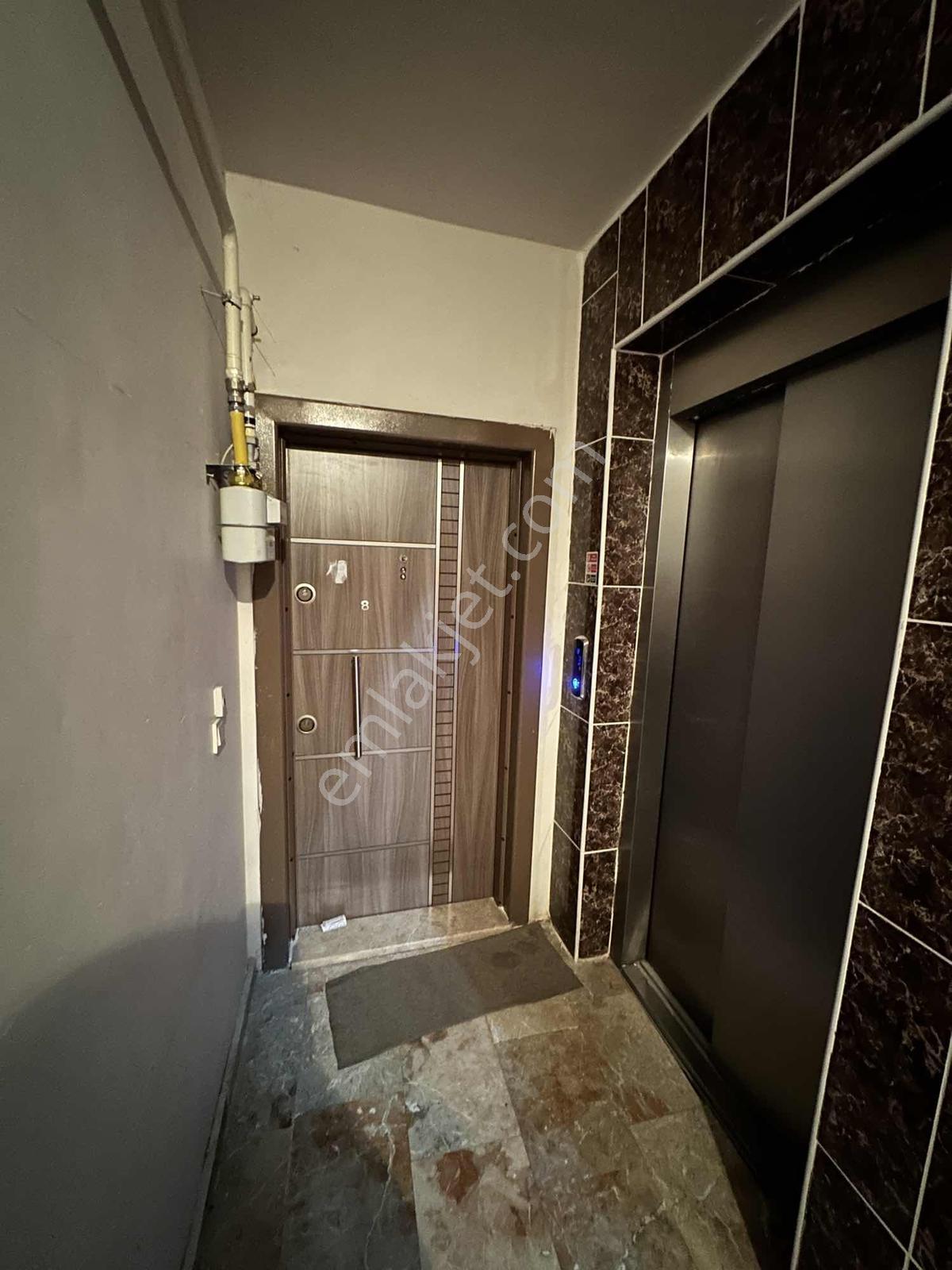 Akaylar Gayrimenkulden Cadde Üzeri Satılık 2+1 Daire - Görsel 3