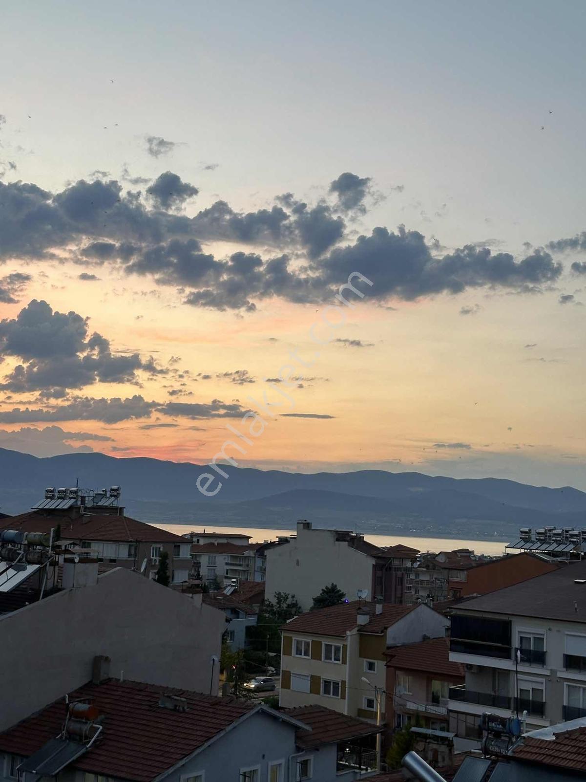 Akaylar Gayrimenkulden Cadde Üzeri Satılık 2+1 Daire - Görsel 11