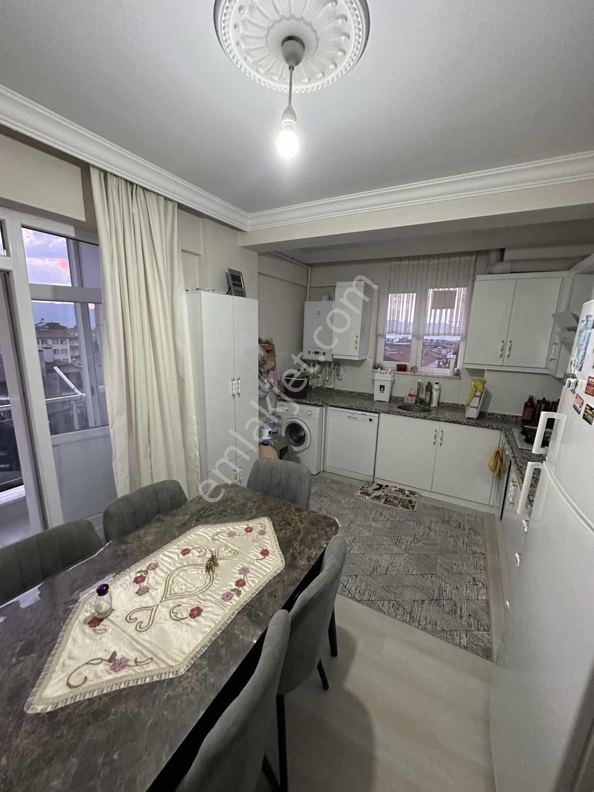 Akaylar Gayrimenkulden Cadde Üzeri Satılık 2+1 Daire - Görsel 14