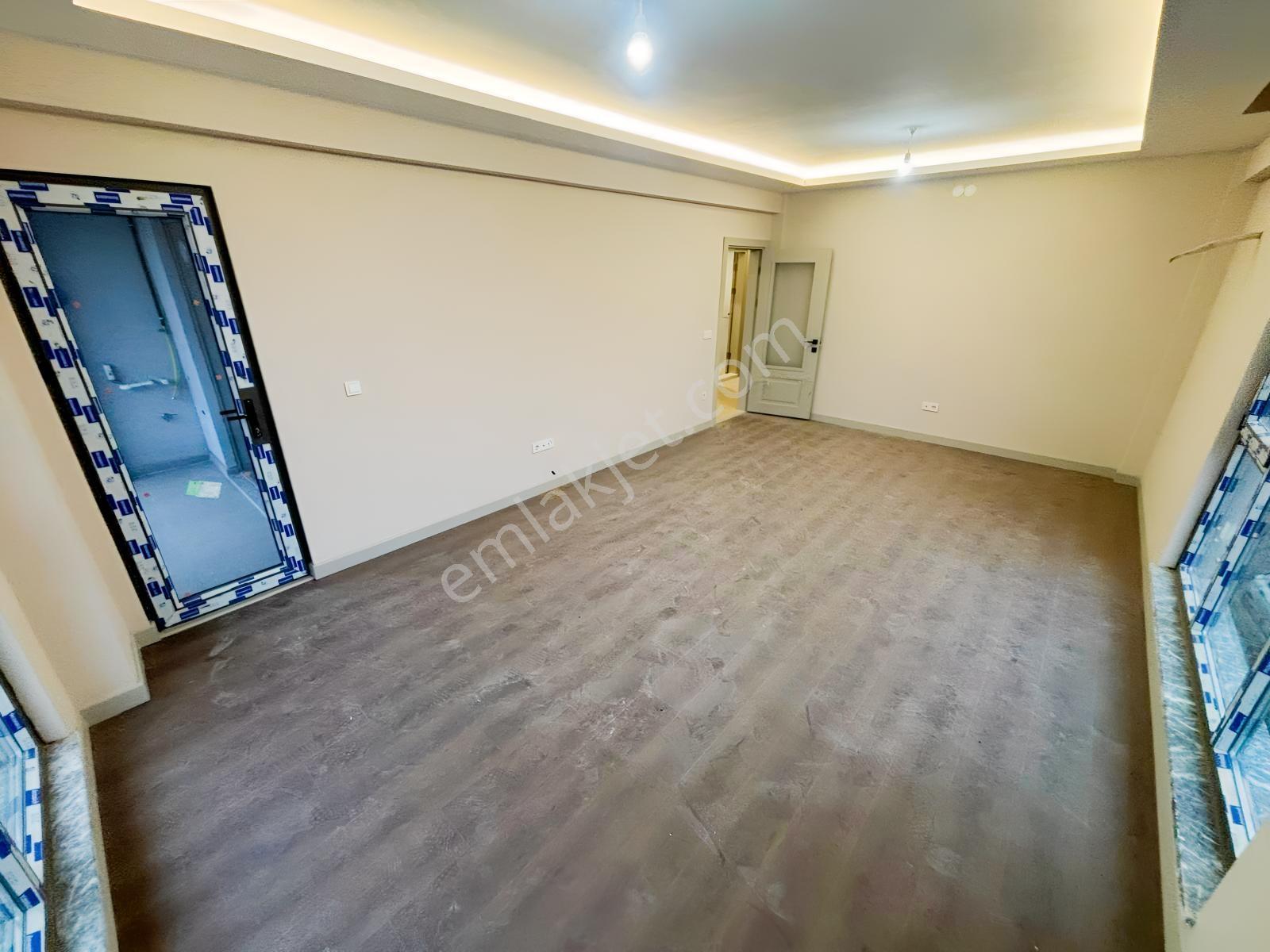 Yazlık Mah. Site İçi Ebeveyn Banyolu Kiralık Sıfır 3+1köşe Daire - Görsel 16