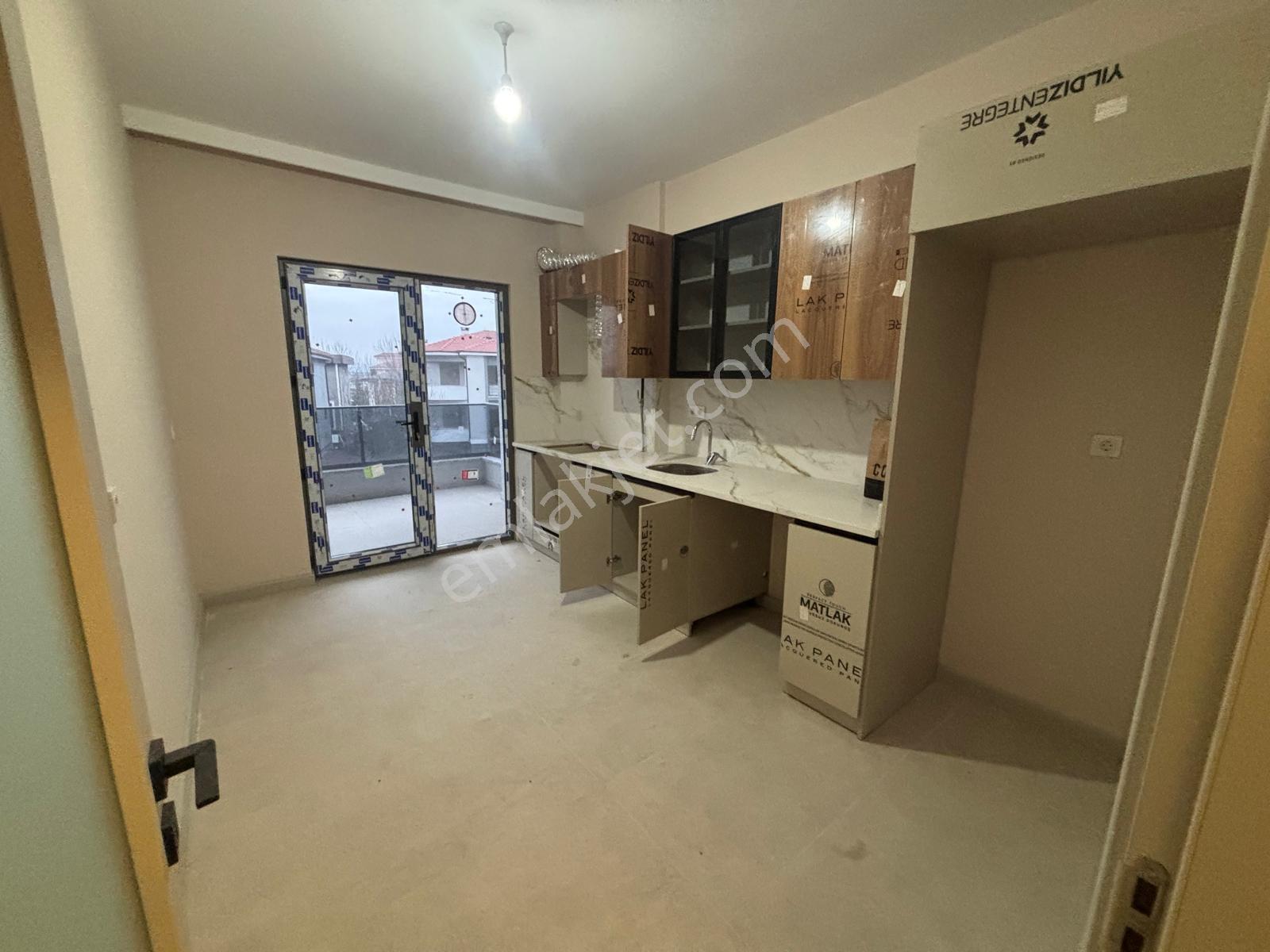 Yazlık Mah. Site İçi Ebeveyn Banyolu Kiralık Sıfır 3+1köşe Daire - Görsel 6