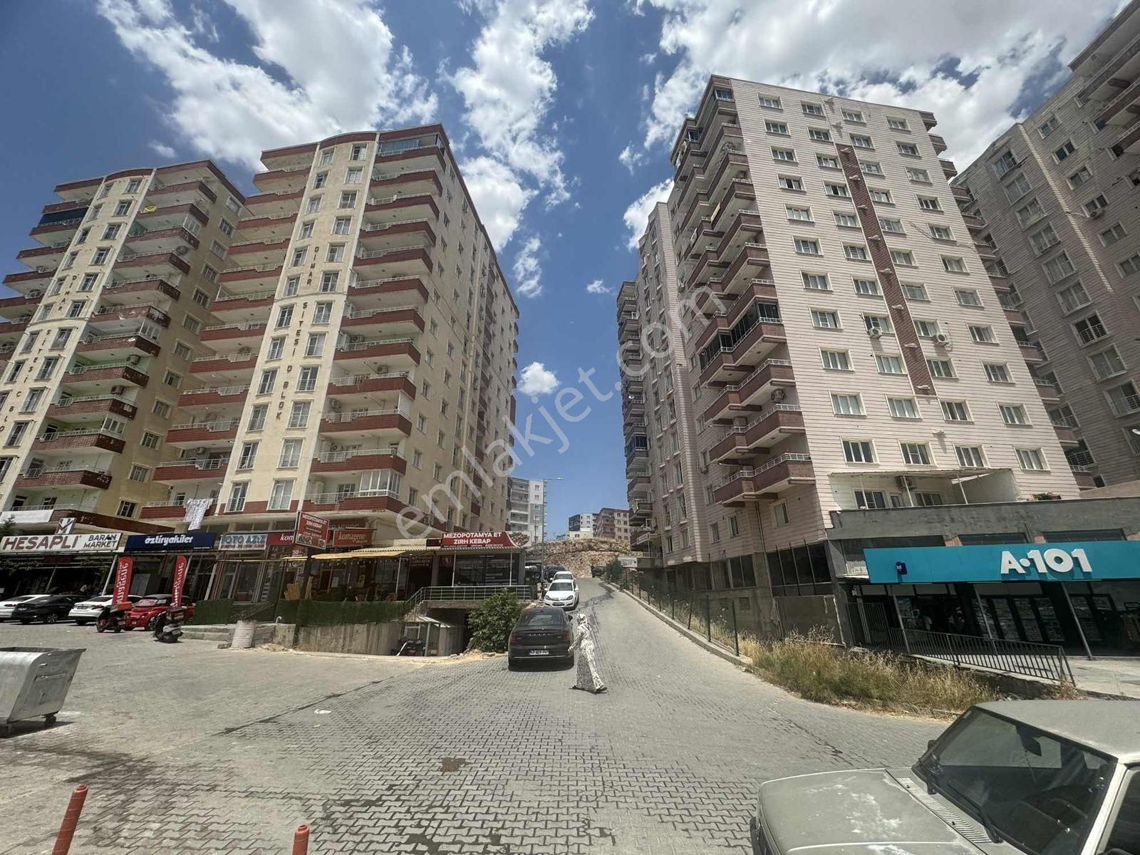 Ada Emlaktan Kiralık 2+1 Daire | Ana Cadde Üzerinde | Merkezi K