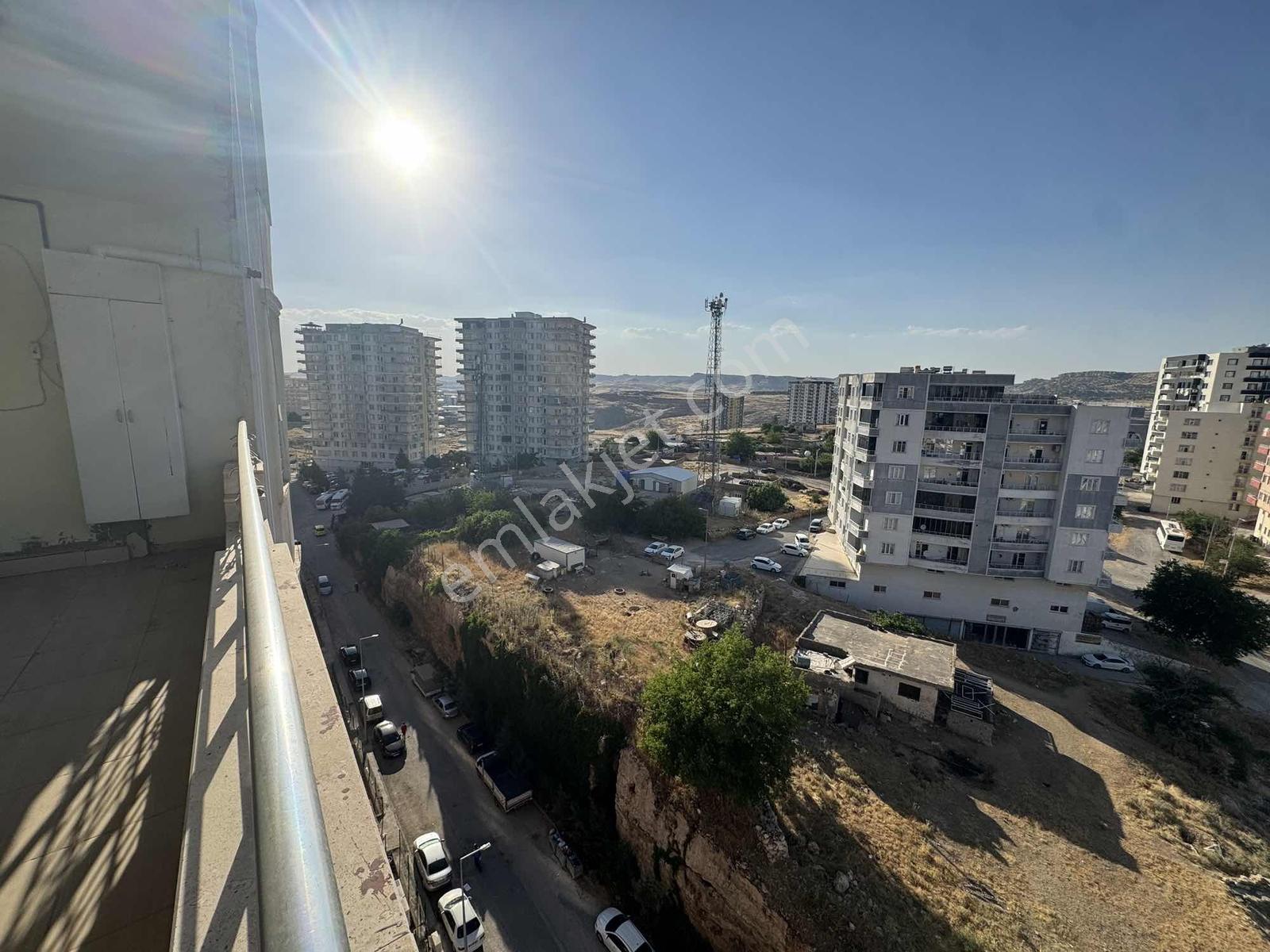 Ada Emlaktan Kiralık 2+1 Daire | Ana Cadde Üzerinde | Merkezi K - Görsel 2