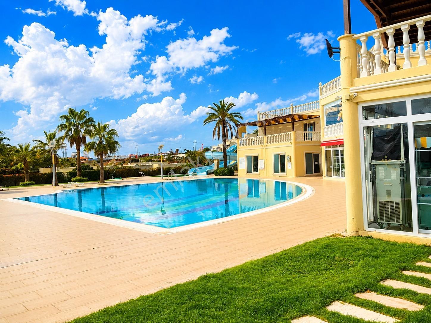 Denize Yakın Sitede Satılık Eşyalı Üstkat Daire Özel Plajlı Ev - Görsel 33