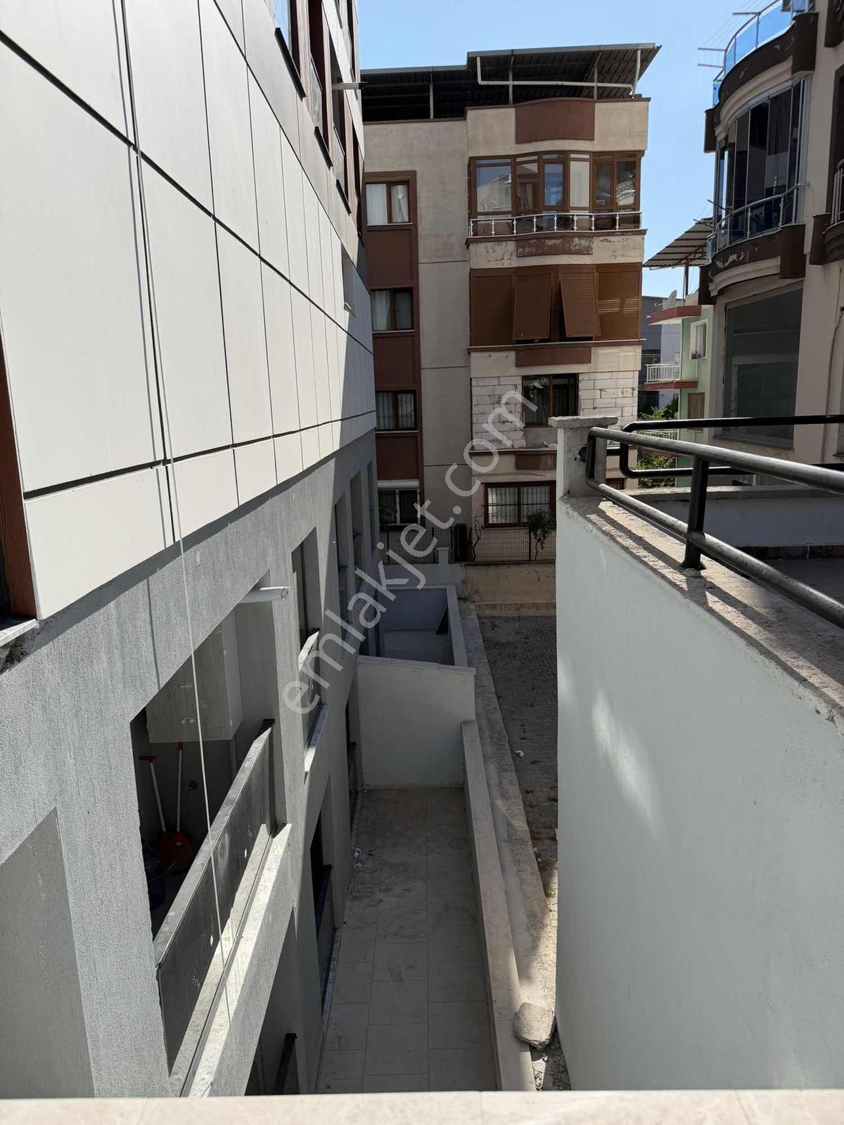 Uğur Mumcu Devlet Hastanesi Karşısı Bahçeli 2+1 Daire - Görsel 7