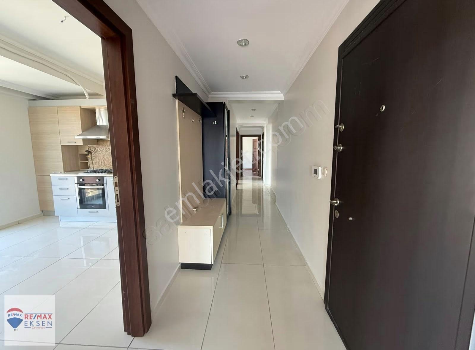 Havuzlu Kapalı Otoparklı Sitede 3+1 Satılık Daire - Görsel 26