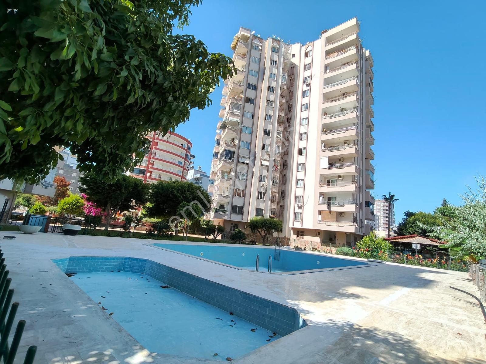 Remax Toros'tan Mezitli'de Kumkent Sitesi'nde Satılık 3+1 - Görsel 24