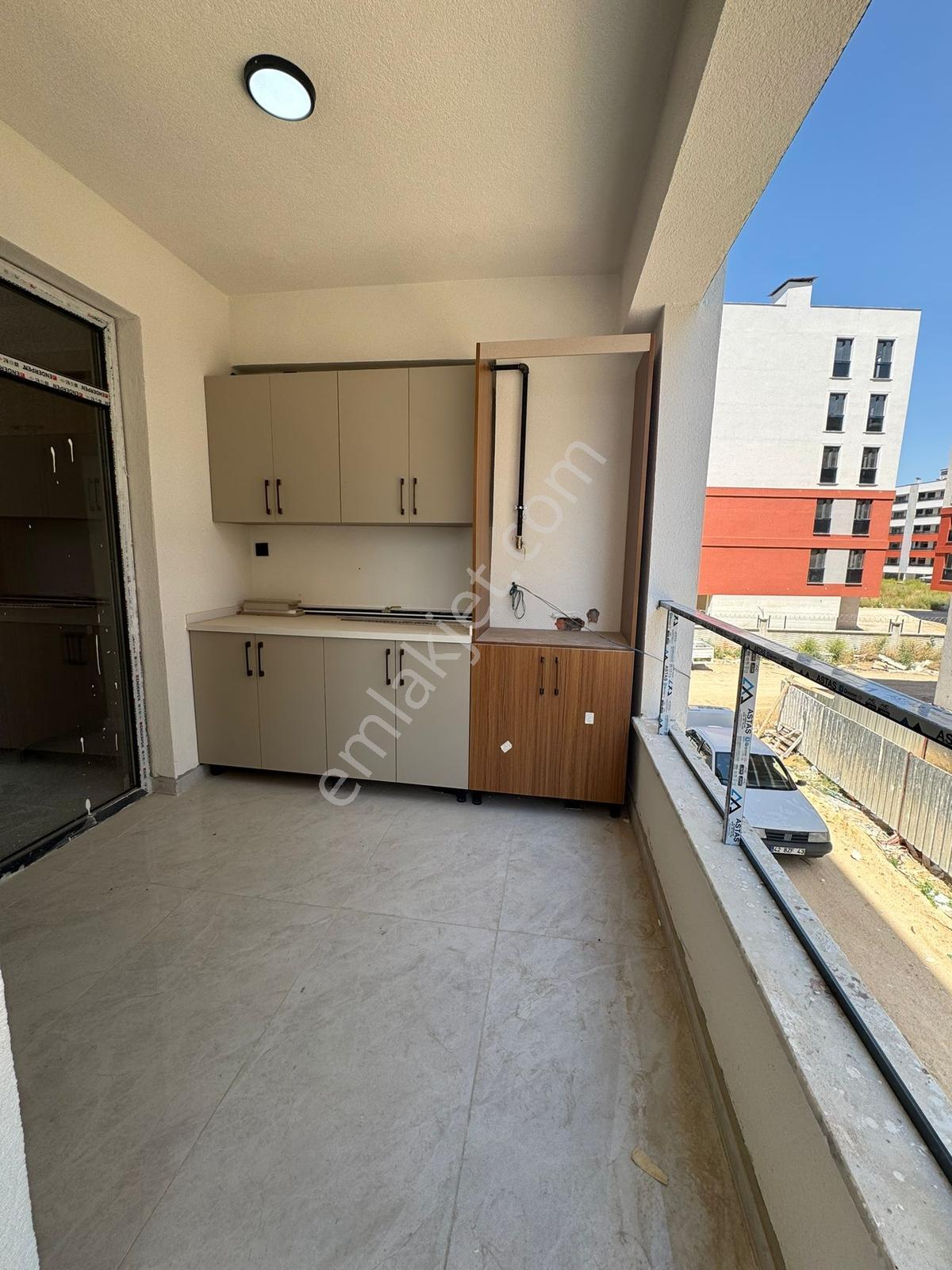 Fatih Karakolu Yakını Site İçi Sıfır 2,5+1 Yüksek Giriş Daire - Görsel 16