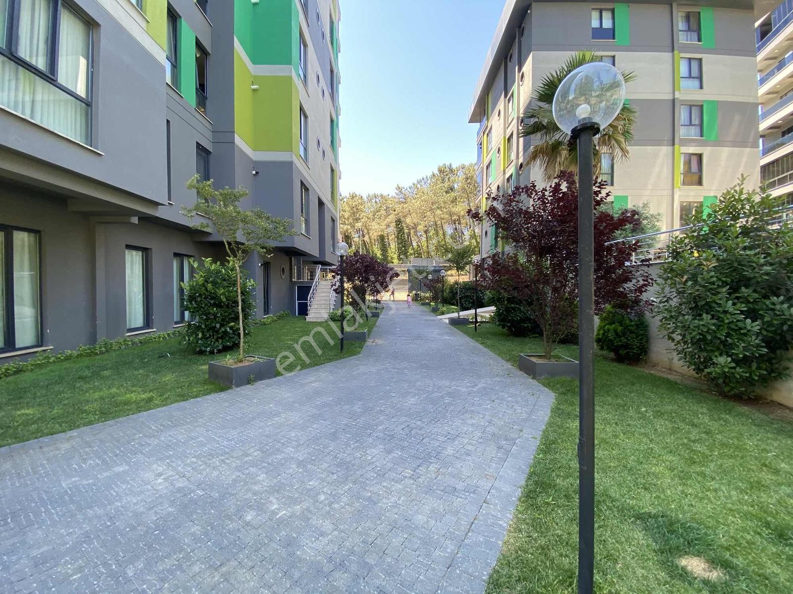 Çekmeköy Site İçi Manzaralı Şömineli 3+1 Loft Sıfır Daire - Görsel 14