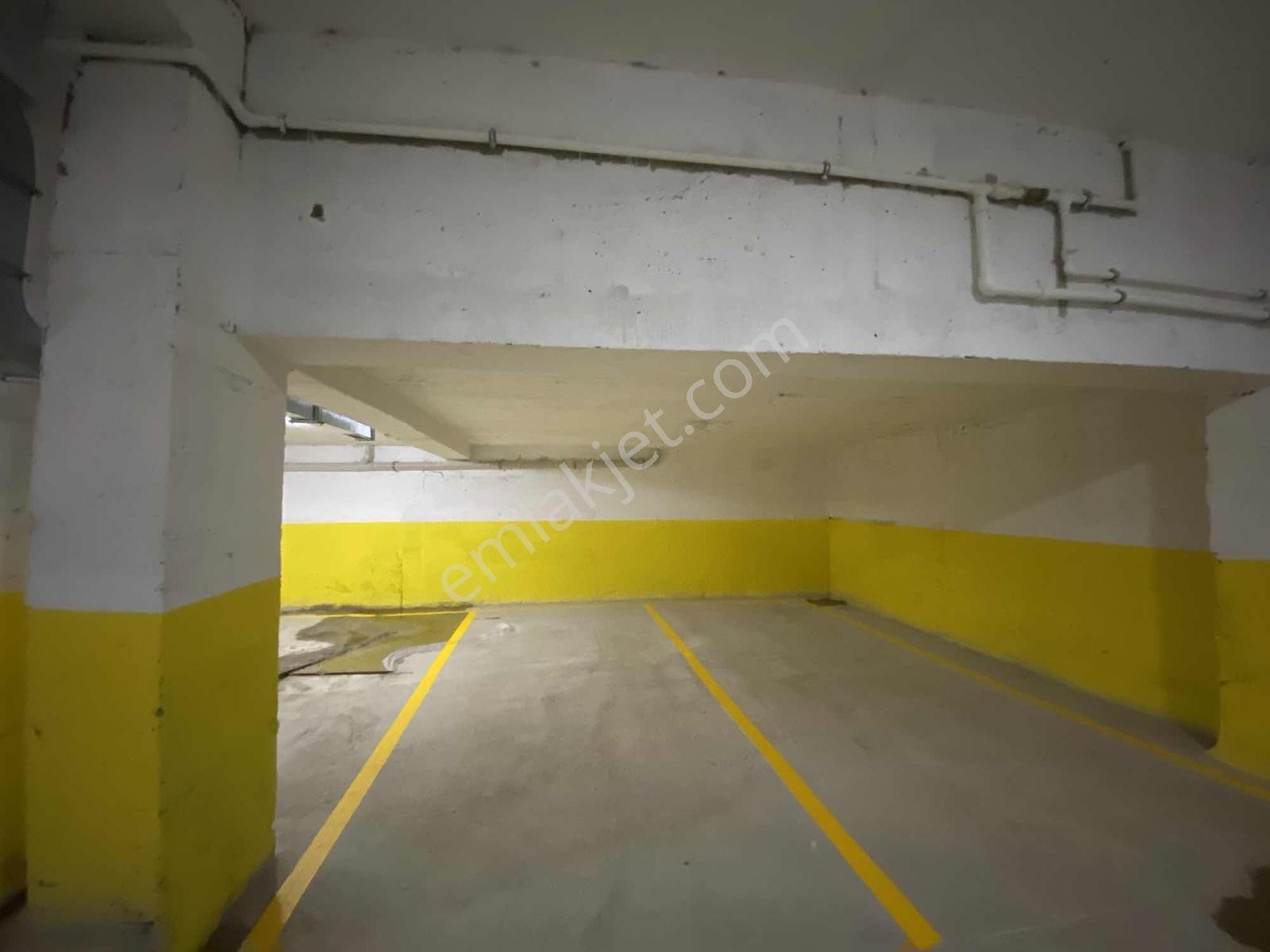 Çekmeköy Otoparklı İskanlı Geniş Tapu Masrafsız Sıfır 2+1 - Görsel 20
