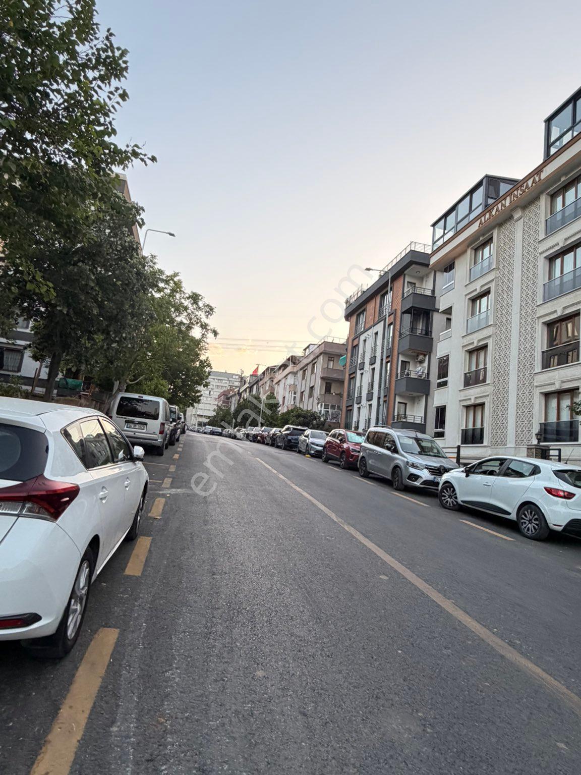 Yüksek Giriş Tantavi Mahallesi Köroğlu Caddesi 3+1 135m2 Geniş Ferah Daire Otoparklı - Görsel 2