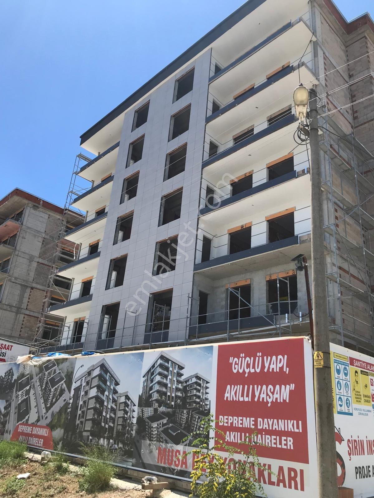 Kemalpaşa'da Akıllı, Lüks, Site İçerisinde Satılık Daireler - Görsel 22