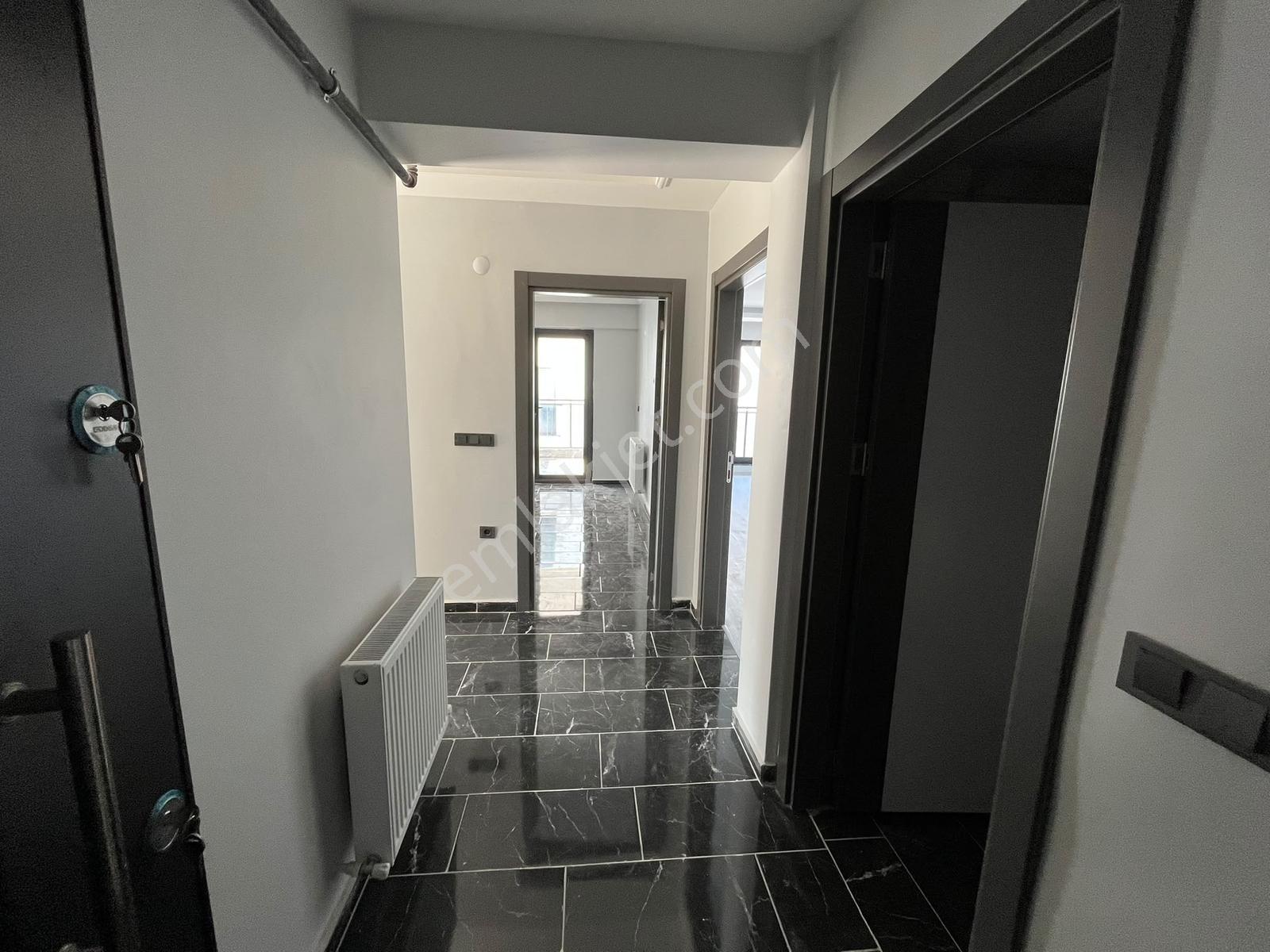 Sıfır 3+1 Lüks Daire Ebeveyn Banyolu Geniş Ferah Çift Balkon - Görsel 15