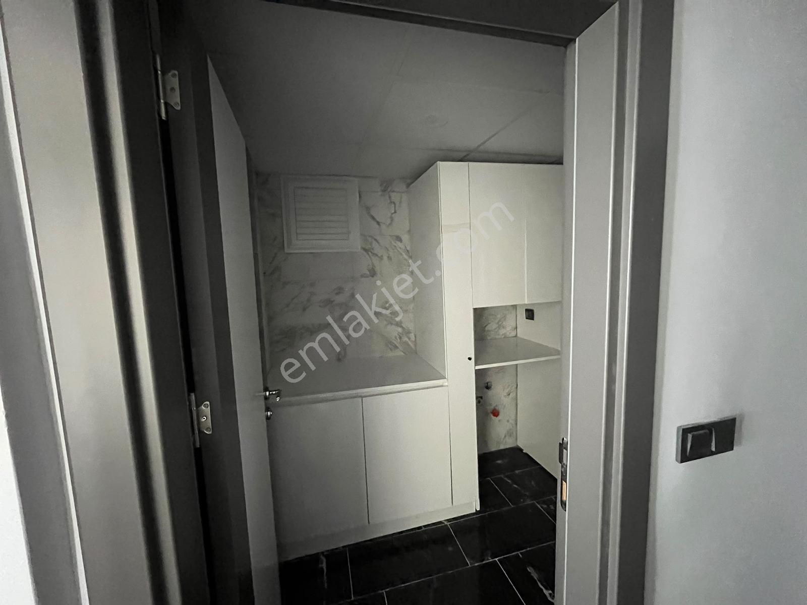 Sıfır 3+1 Lüks Daire Ebeveyn Banyolu Geniş Ferah Çift Balkon - Görsel 16