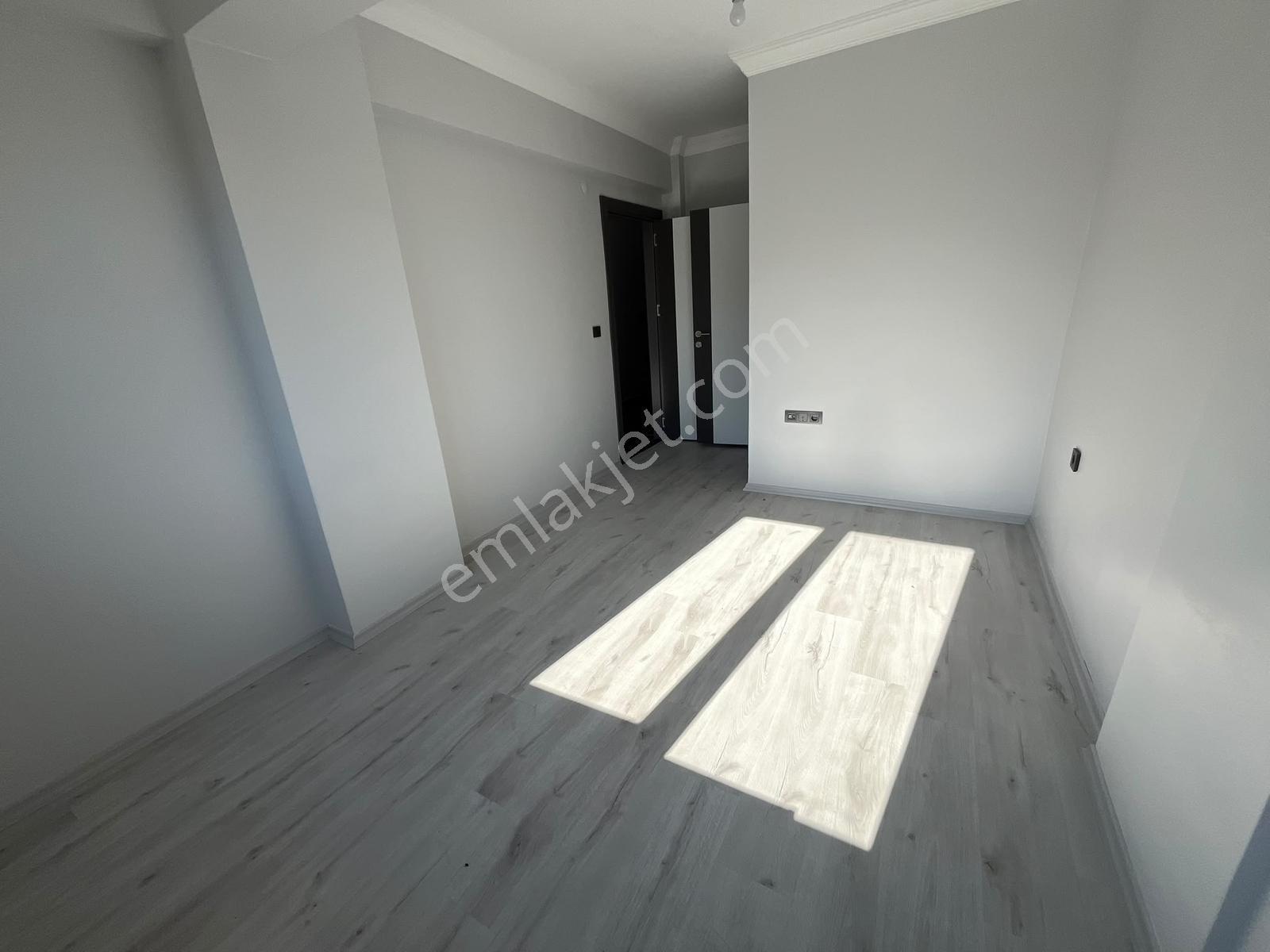 Sıfır 3+1 Lüks Daire Ebeveyn Banyolu Geniş Ferah Çift Balkon - Görsel 14