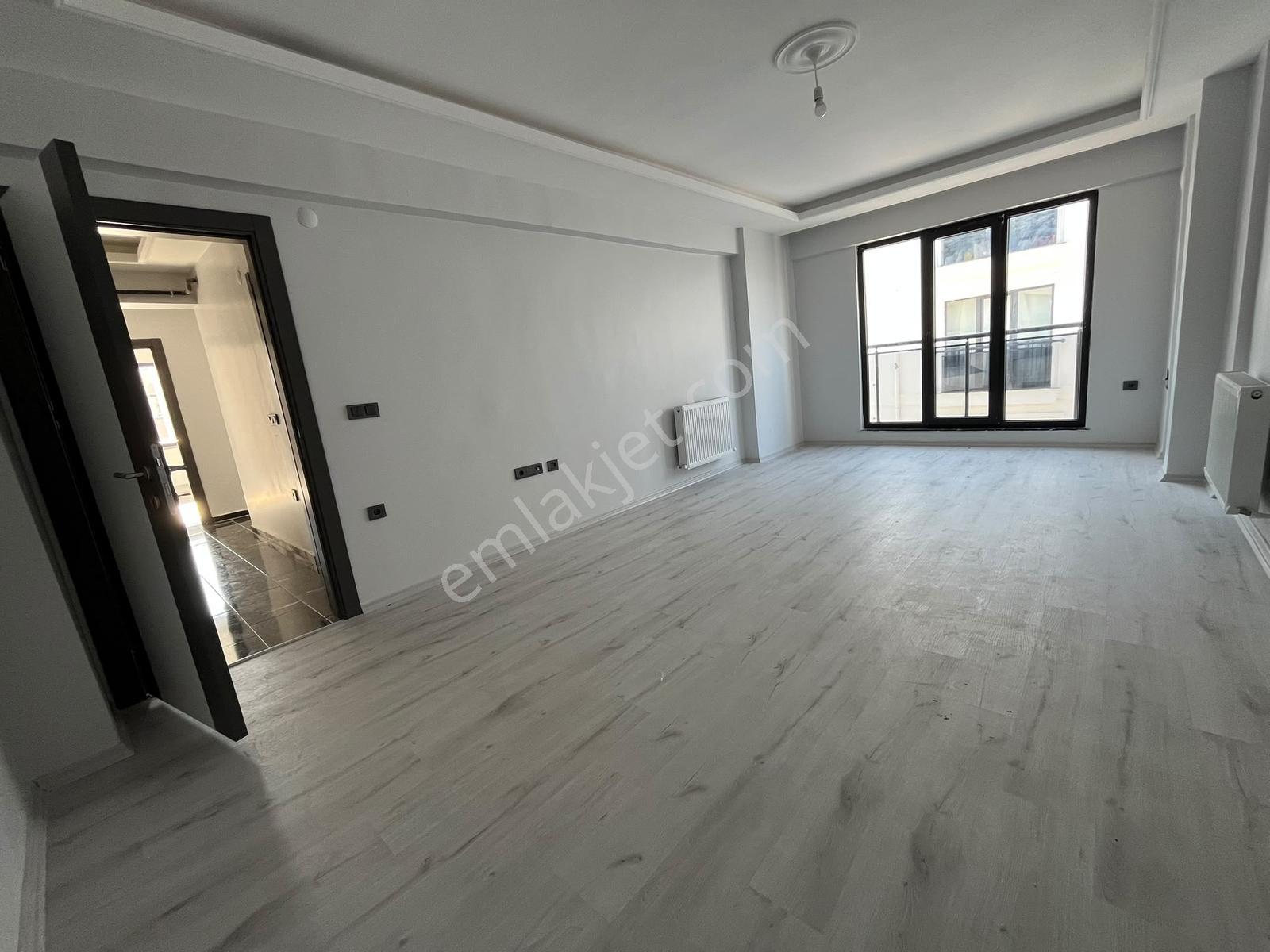 Sıfır 3+1 Lüks Daire Ebeveyn Banyolu Geniş Ferah Çift Balkon - Görsel 12