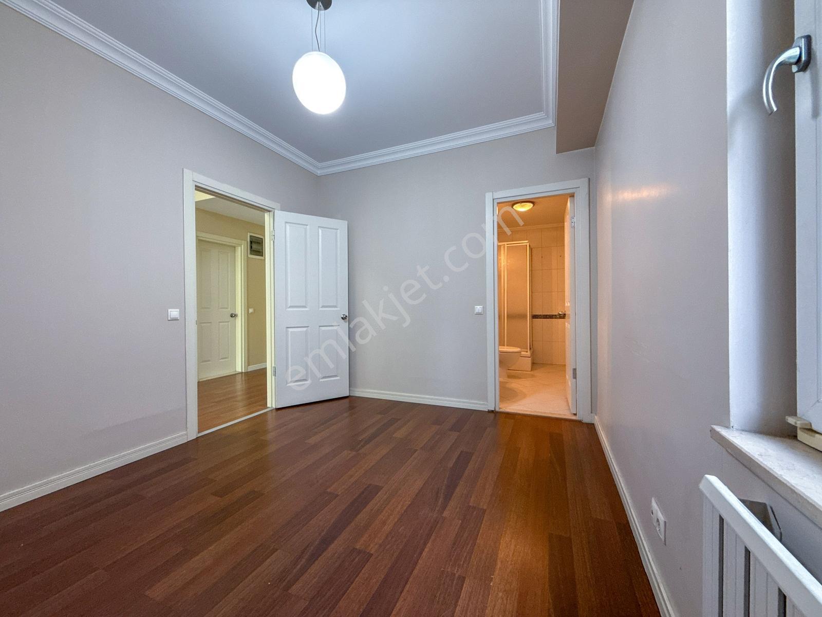 Ardıçlı Göl Evleri Satılık 6+2 Tripleks Villa - Görsel 19