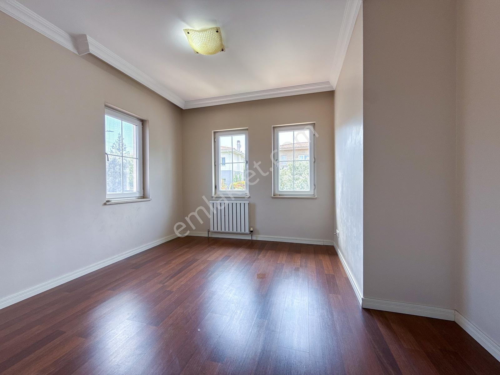 Ardıçlı Göl Evleri Satılık 6+2 Tripleks Villa - Görsel 28