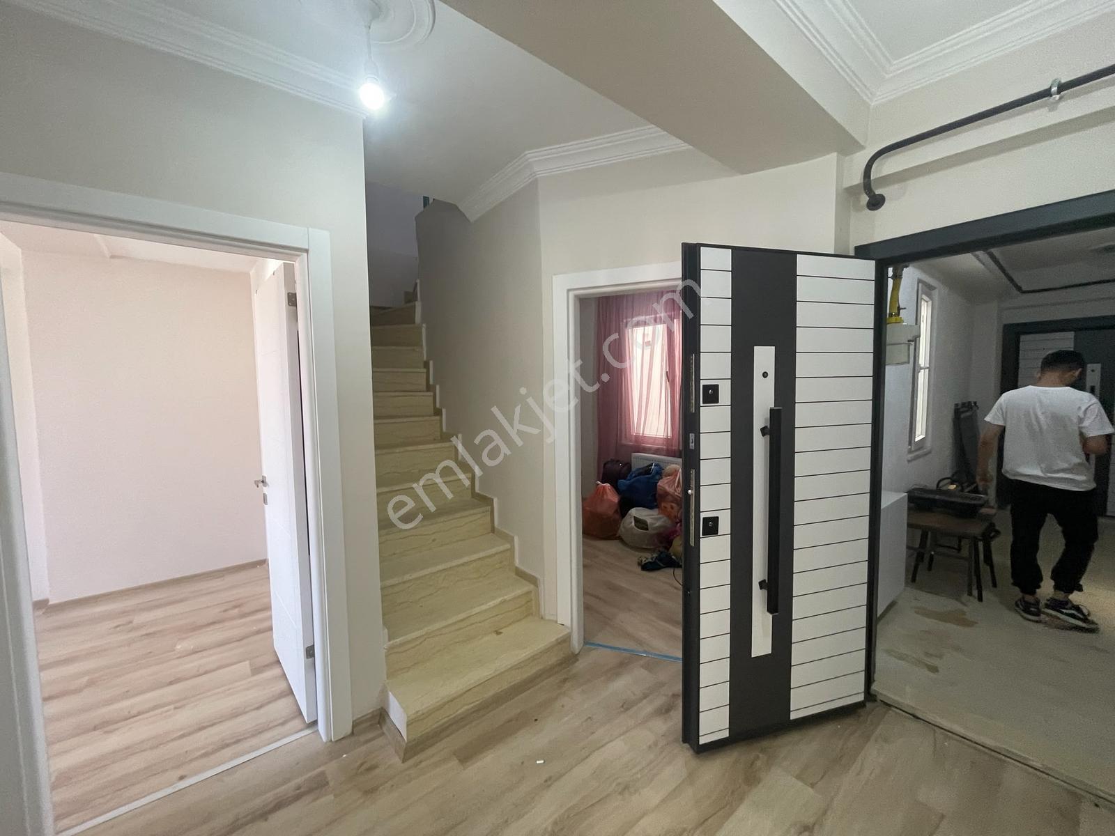 Çınarlı Mahallesi 3+1 Dubleks Daire - Görsel 9
