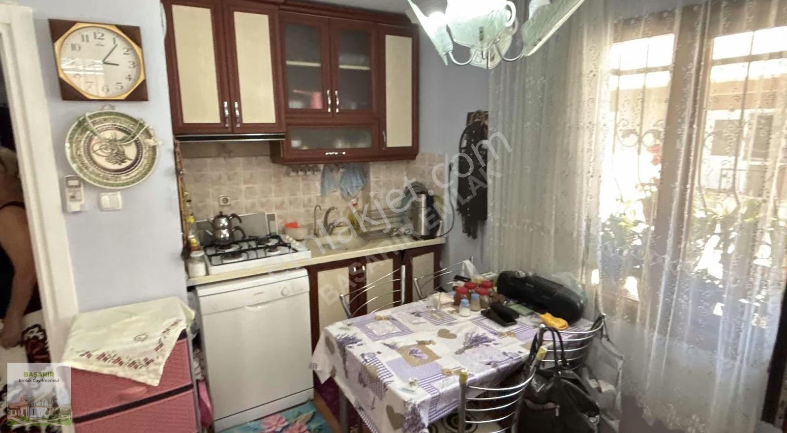 Eşrefpaşadada Caddeye Yakın Ara Kat Doğalgazlı Kupon Daire - Görsel 9