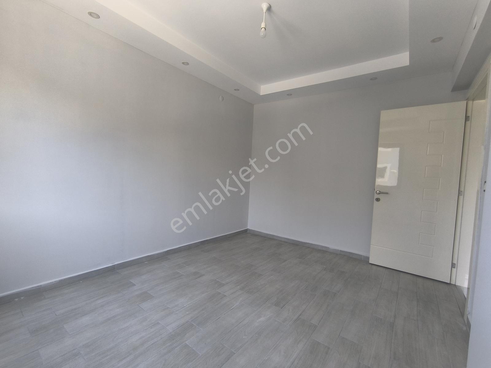 Şemikler Mahallesi Naz Bayrak Üstü 2+1 Arakat Kiralık Daire - Görsel 8