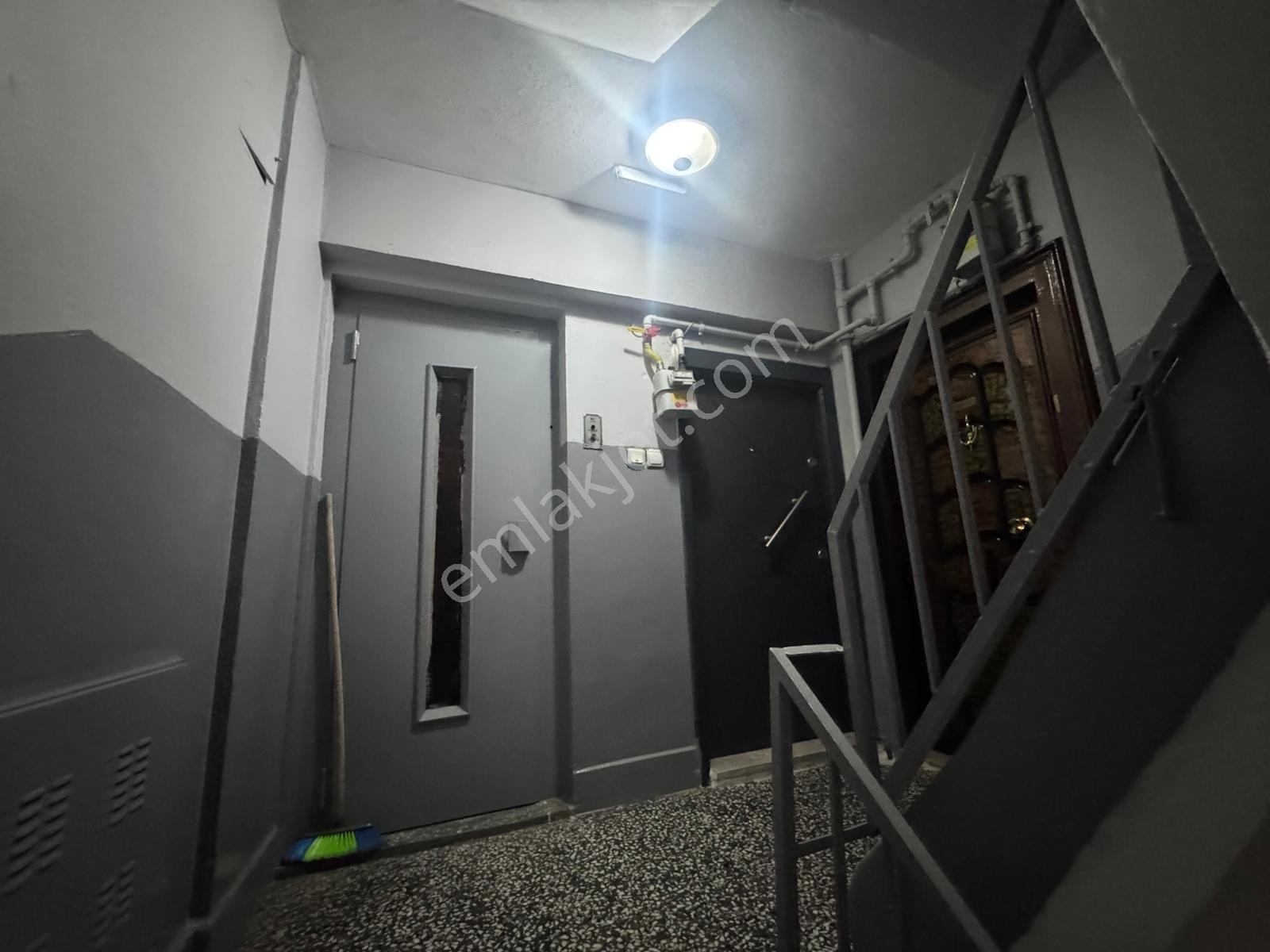 Realty Nexus'dan Kiralık 3+1 Daire Uluyol'da - Görsel 13
