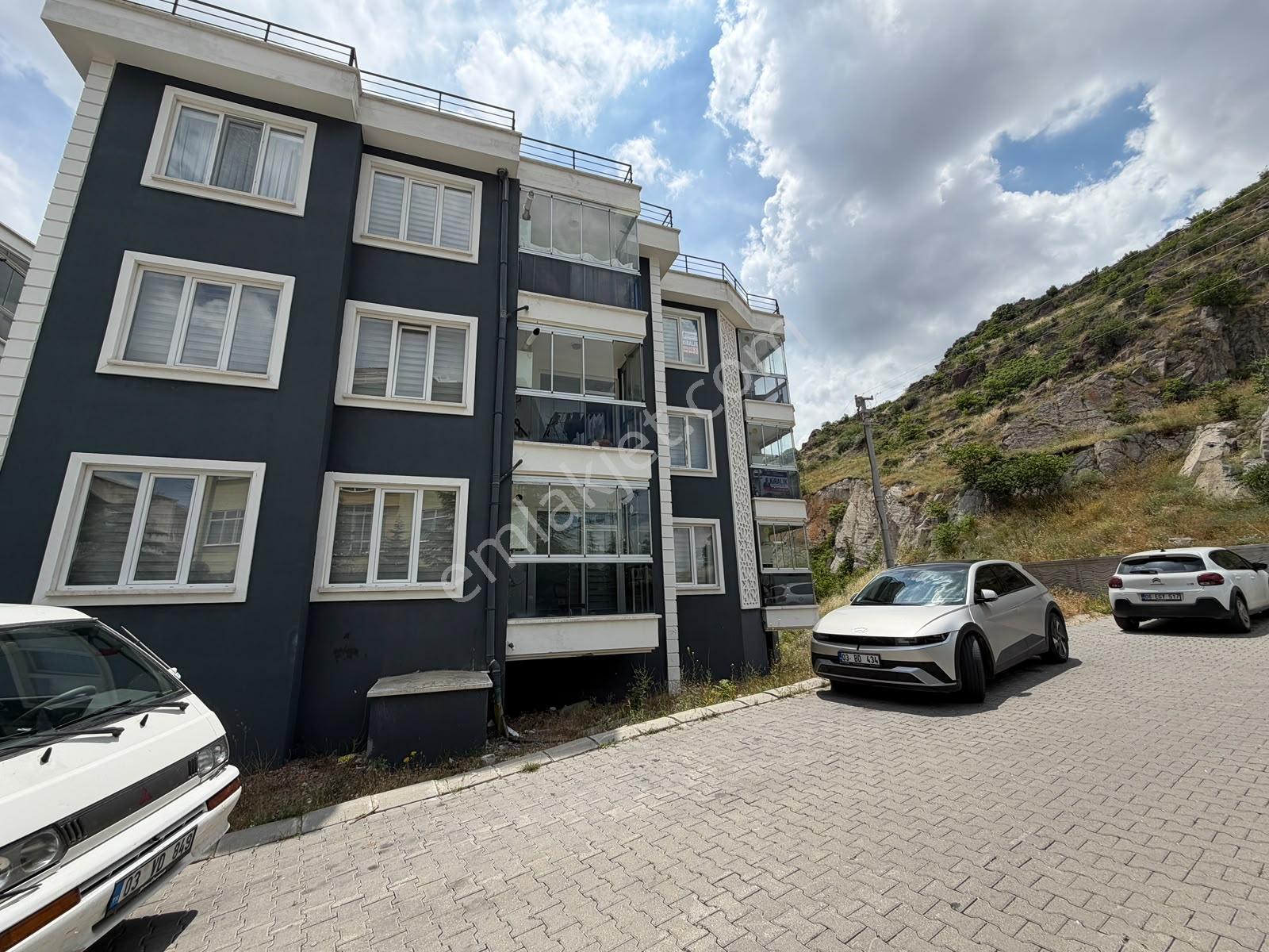 Kasımpaşa Mahallesinde 1+1 Eşyalı Kiralık Daire - Görsel 12