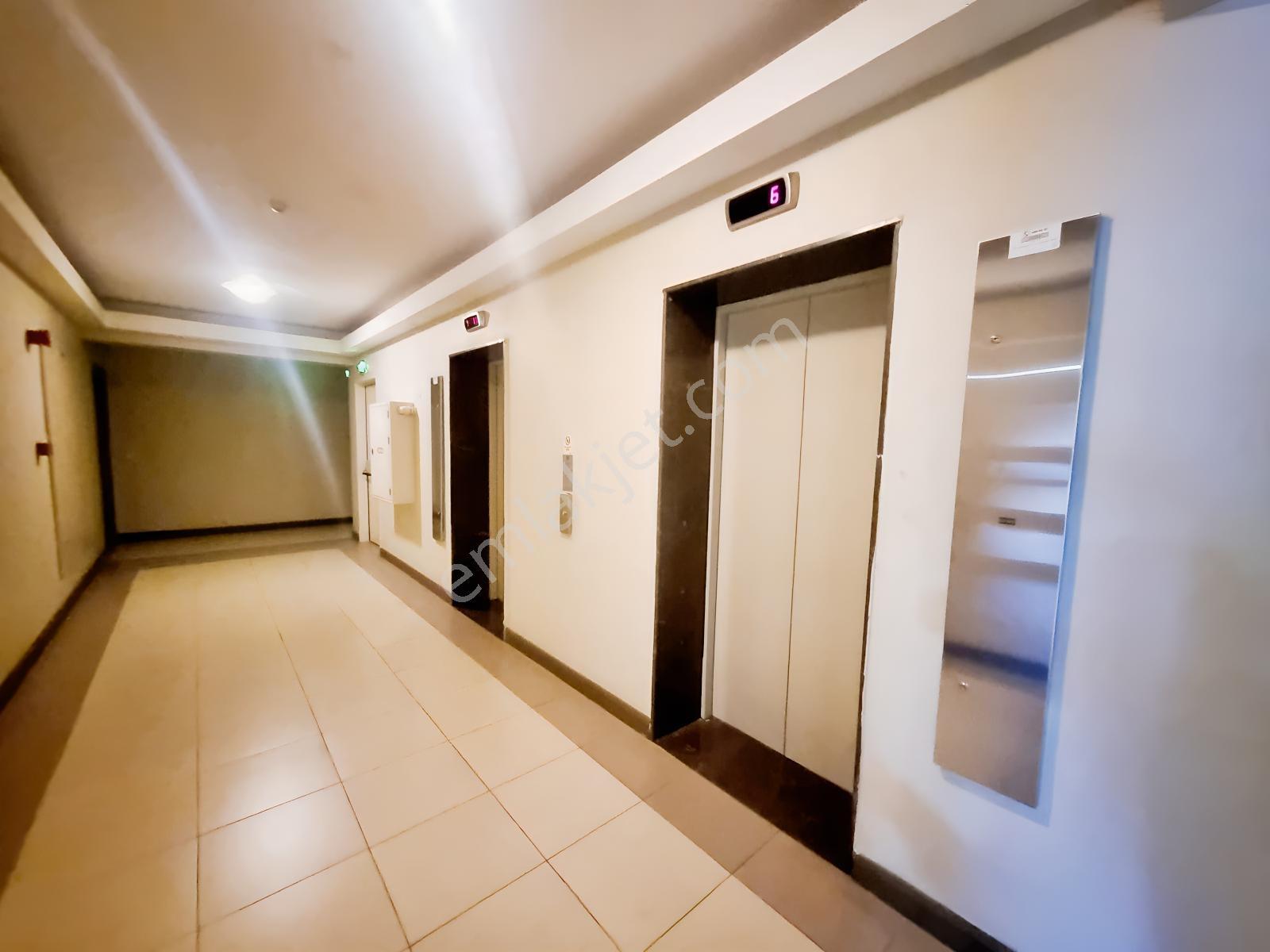 Poyraz'dan Suryapı Da Eşyalı Kiralık 3+1 142 M2 11.kat Daire - Görsel 16
