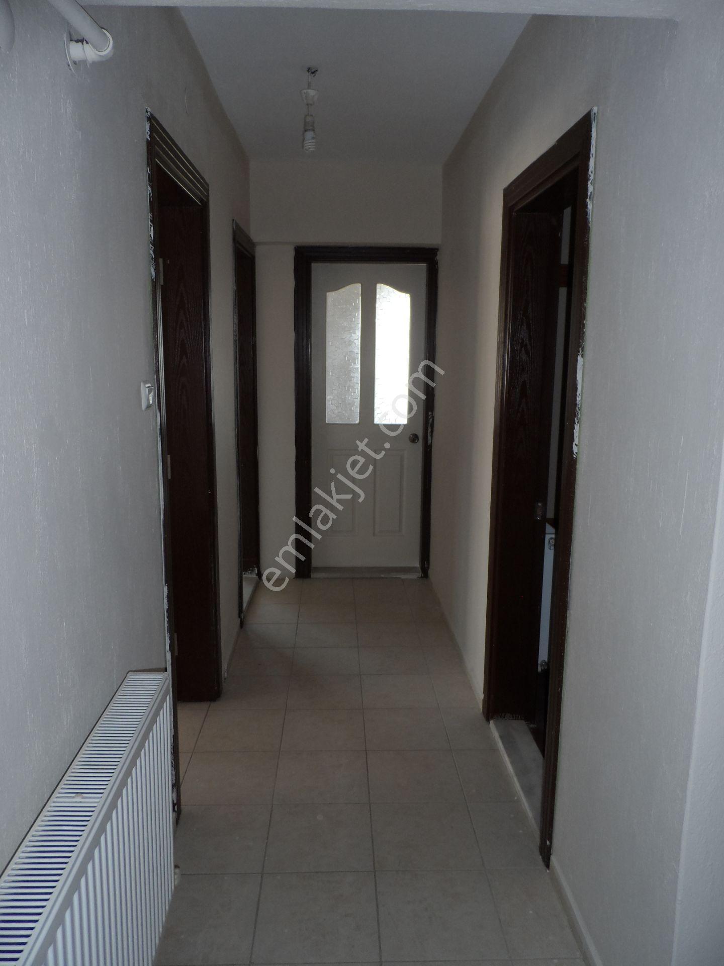 Nazilli Ege Emlak Ofisinden Yeni Mah. Asansörlü, Doğalgaz Kombili Kiralık Daire - Görsel 8