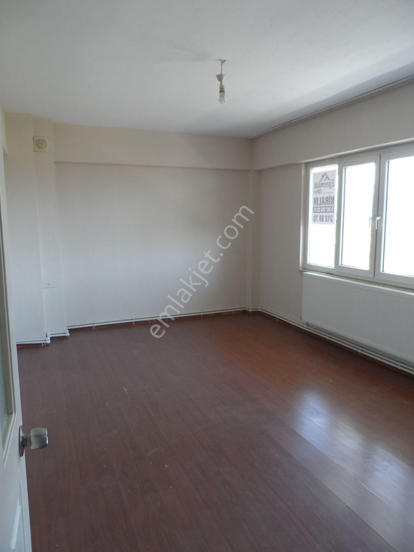 Nazilli Ege Emlak Ofisinden Yeni Mah. Asansörlü, Doğalgaz Kombili Kiralık Daire - Görsel 15
