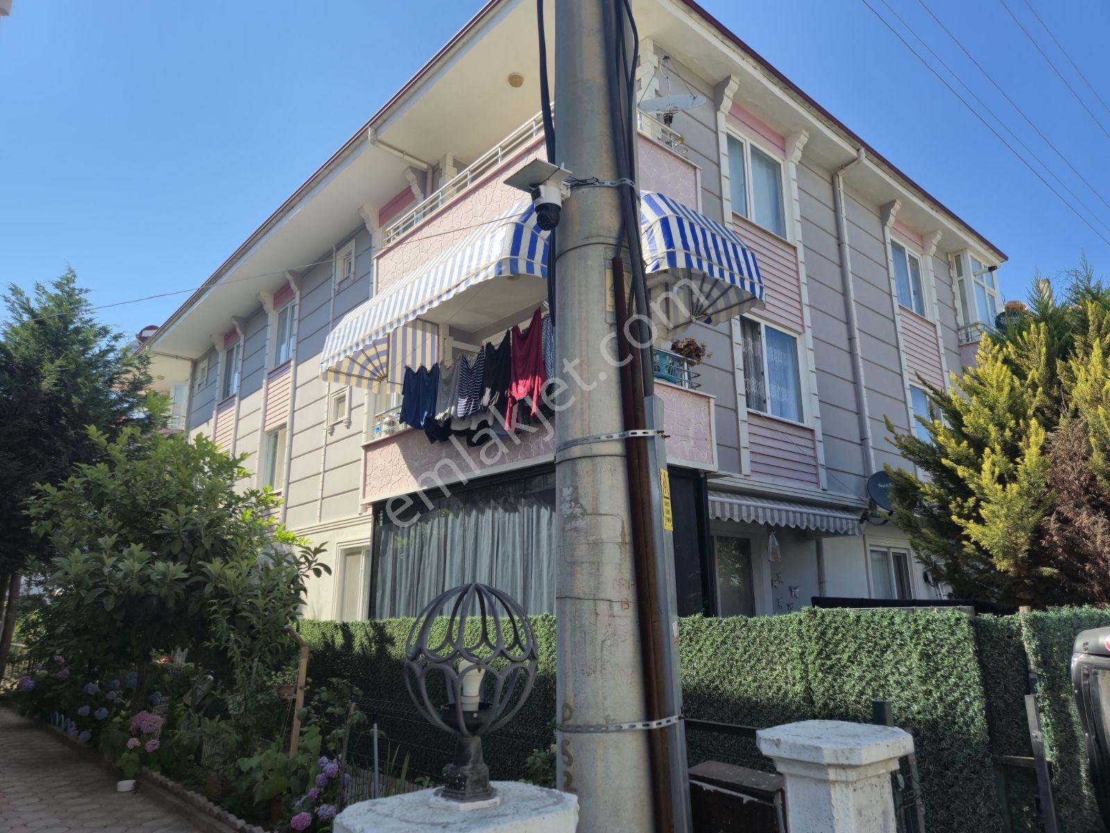 Adaplatin'den Karasu Merkezde Sahile Yakın Arakat 60m2 2+1 Daire