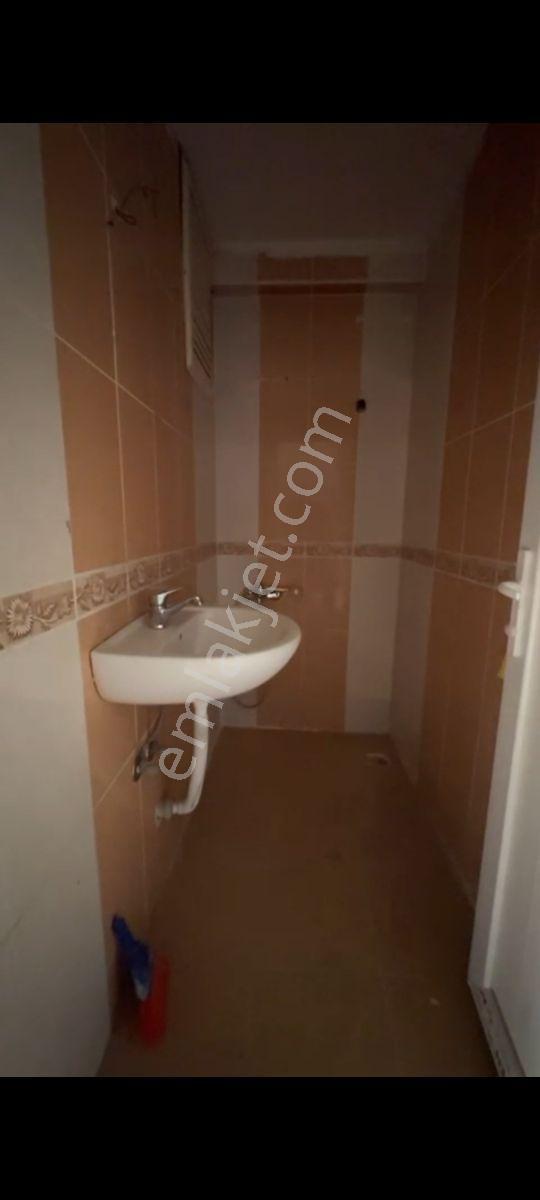 Esenyurt Meydan Da Acil Satılık Arakat Daire İskanlı - Görsel 10