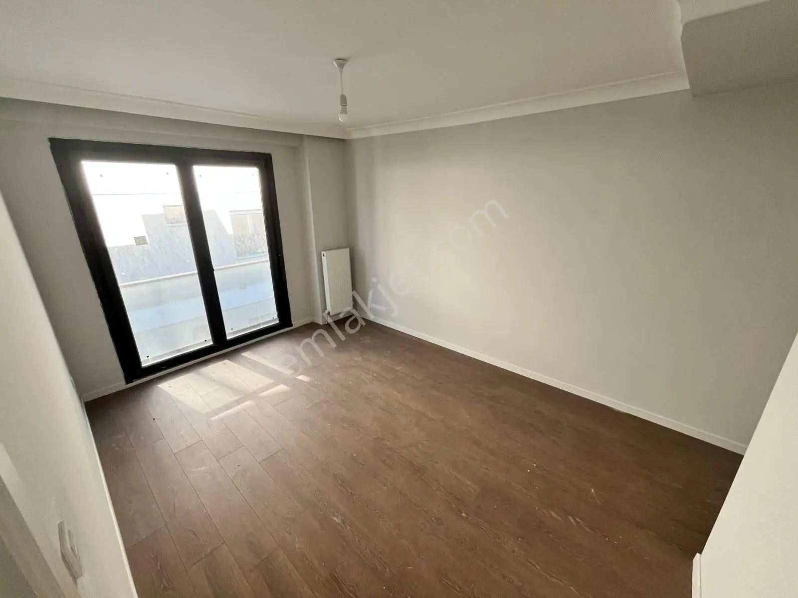 Pendik Sahilde Cadde Üzerinde Kiralık Sıfır Üst Dubleks - Görsel 6