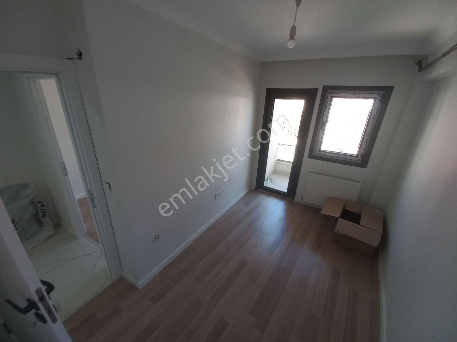 Üsküdar Sahile Merkezeyürüme Mesafesinde Yenibinada Arakat Daire - Görsel 33