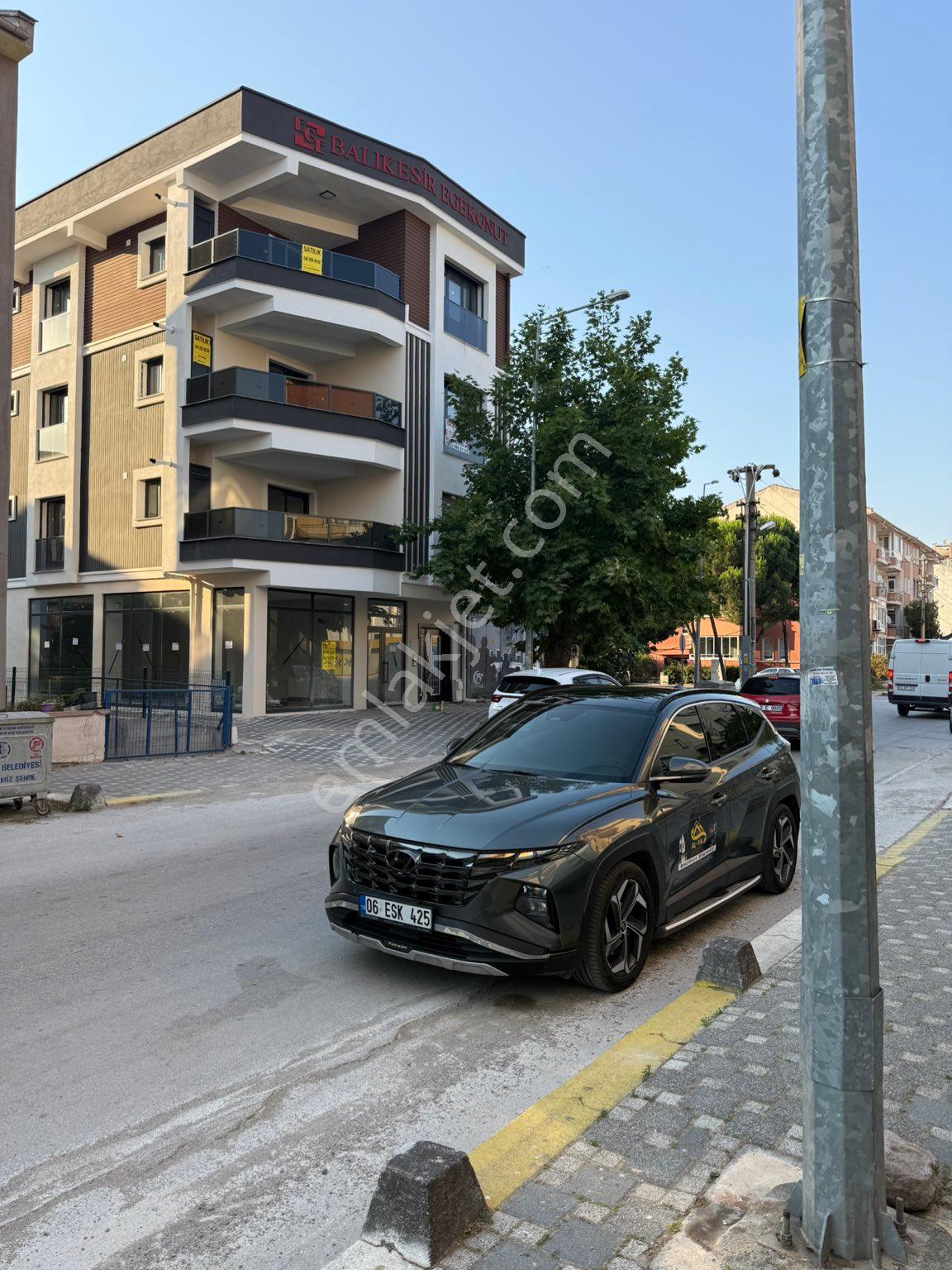 Satılık Ultra Lüks 3+1 Bahçelievler Mah. Avukatlar Caddesi - Görsel 2