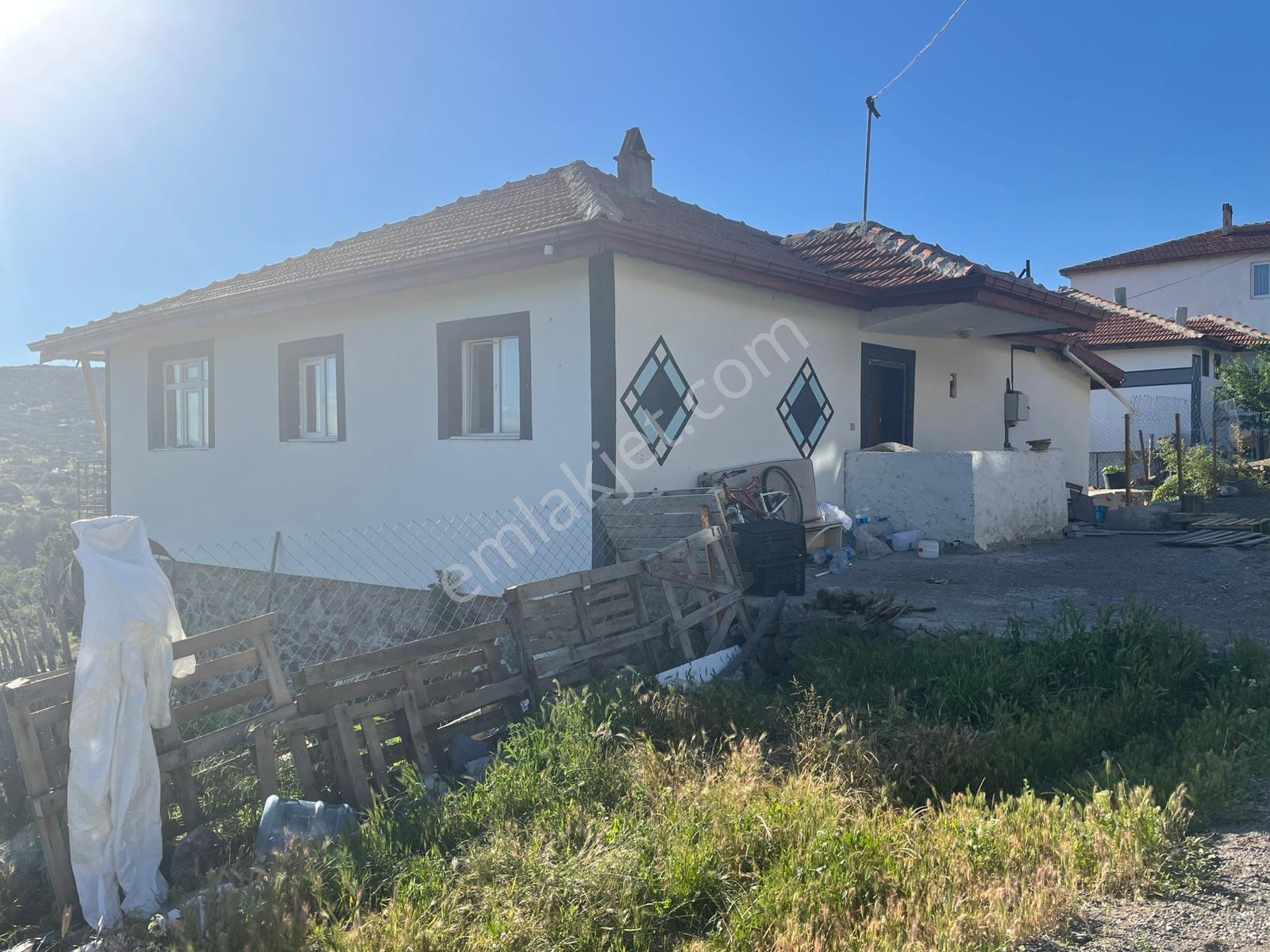 Çamlıdere Merkez Ömerağa Mah. Satılık 3+1 Müstakil Ev 500m2 Arsa - Görsel 13