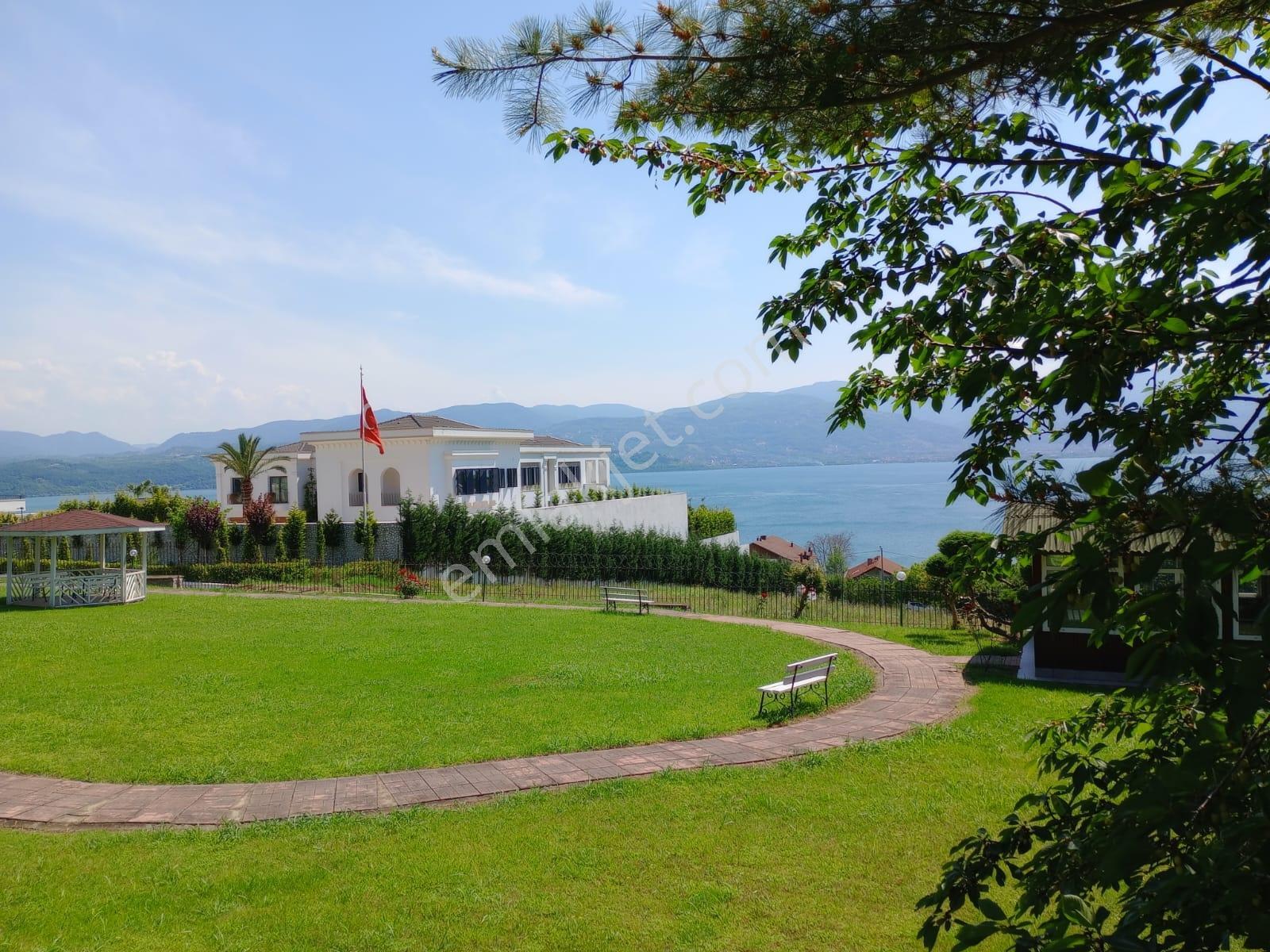 Sakarya'nın En Prestijli Sitesinde Satılık 7+2 Villa - Görsel 22