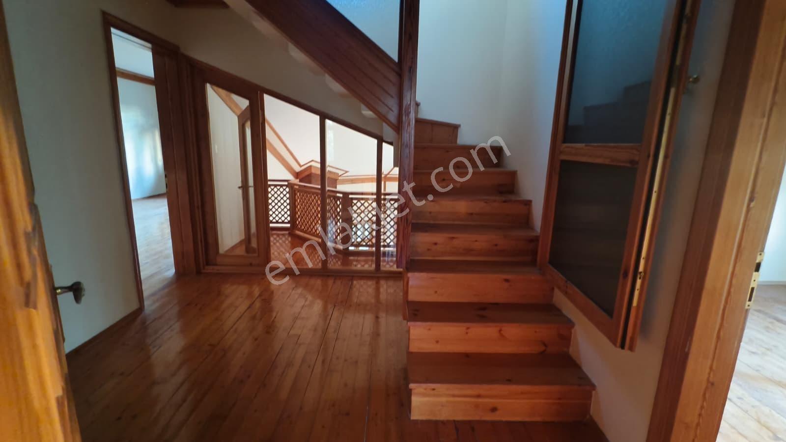 Sakarya'nın En Prestijli Sitesinde Satılık 7+2 Villa - Görsel 11