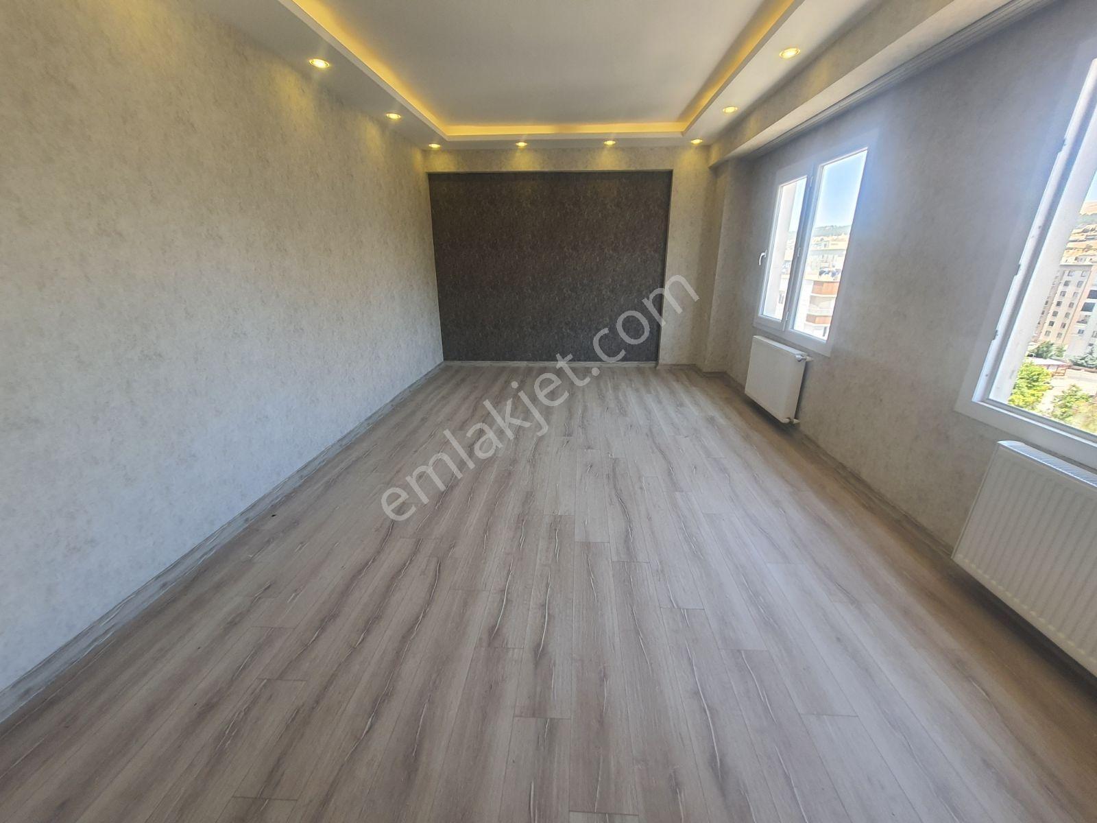 Öznur Emlak'tan Narlıkuyuda Kiralık 3+1 Lüks Daire - Görsel 4