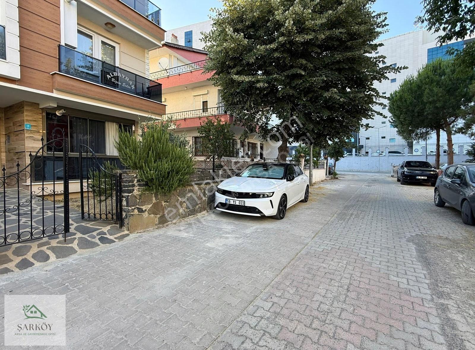 Cumhuriyet Mahallesi'nde Kiralık 2+1 Daire - Harika Konum - Görsel 28