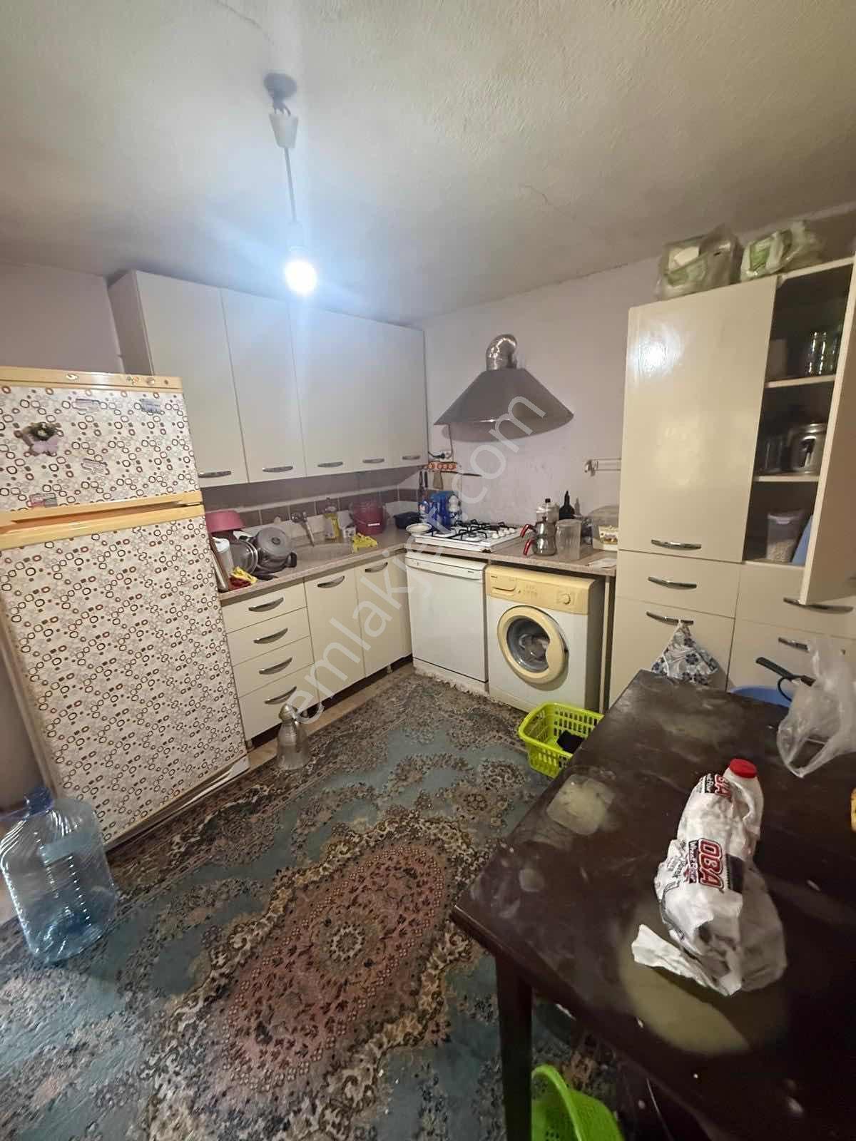 İçinde Müstakil Ev Bulunan 324 M2 Satılık Harika Arsa - Görsel 21