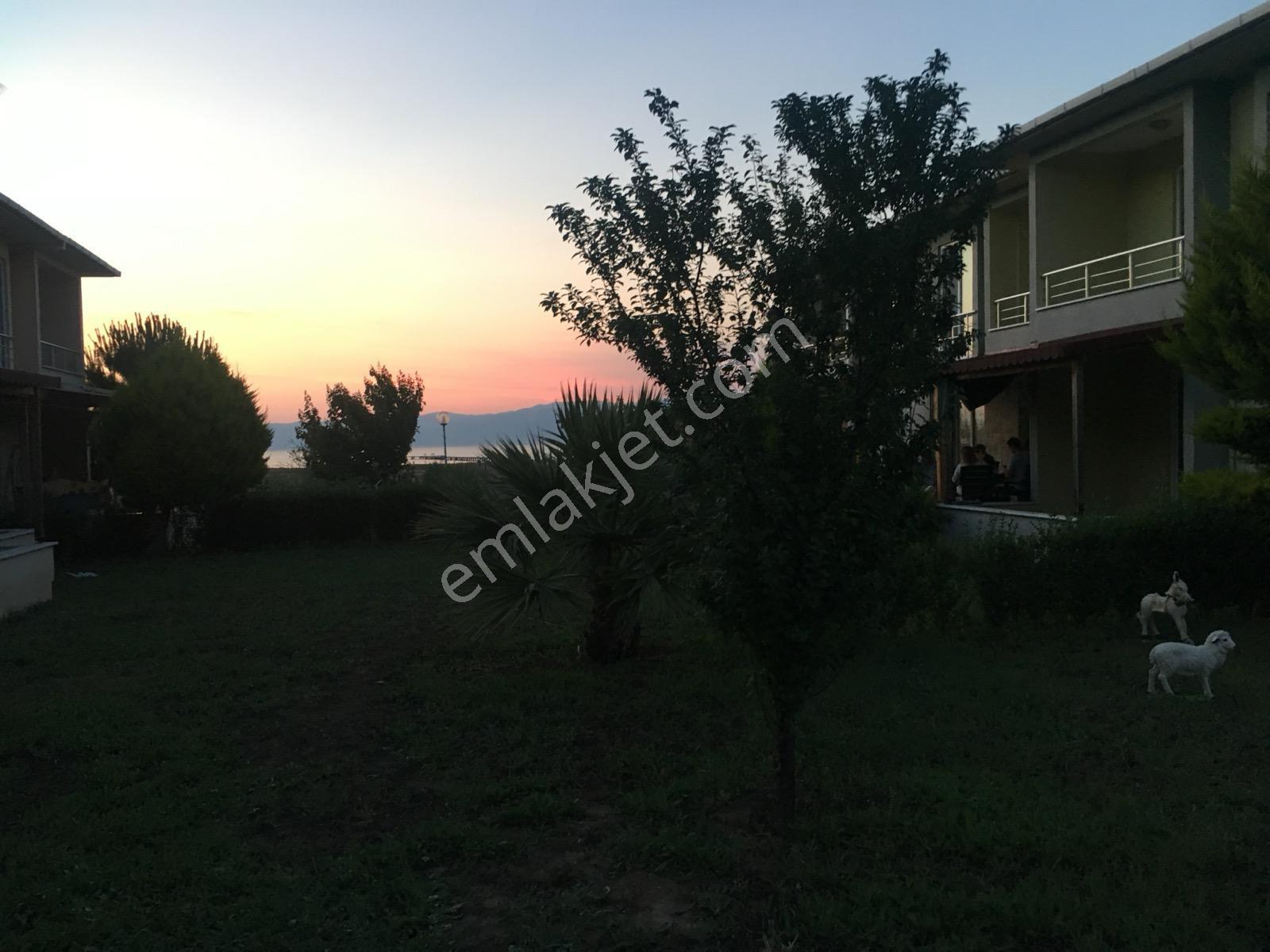 Balıkesir Gömeç Yaya Mah Havuzlu Sitede Eşyalı Kiralık Villa - Görsel 34
