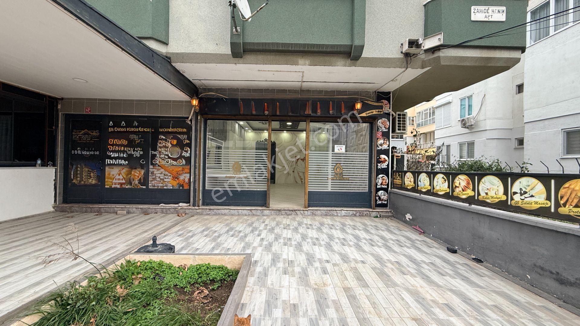 Akçay Sarıkız Mah. Çamlıyol Caddesi’nde Denize Yakın Satılık Dükkan