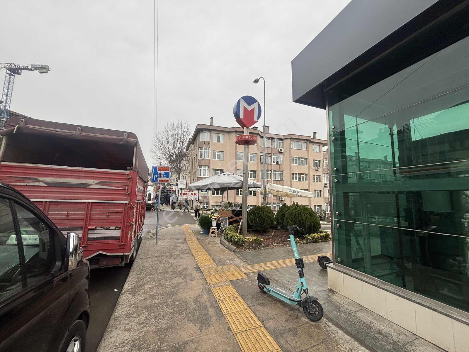 F-l Emlaktan Metro Yakını Full Eşyalı 3+1 135 M2 - Görsel 35