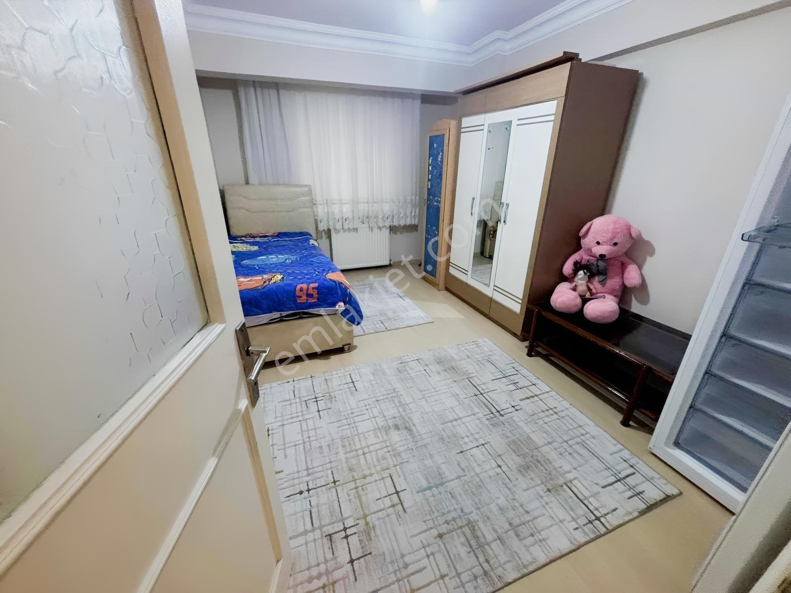 F-l Emlaktan Metro Yakını Full Eşyalı 3+1 135 M2 - Görsel 8