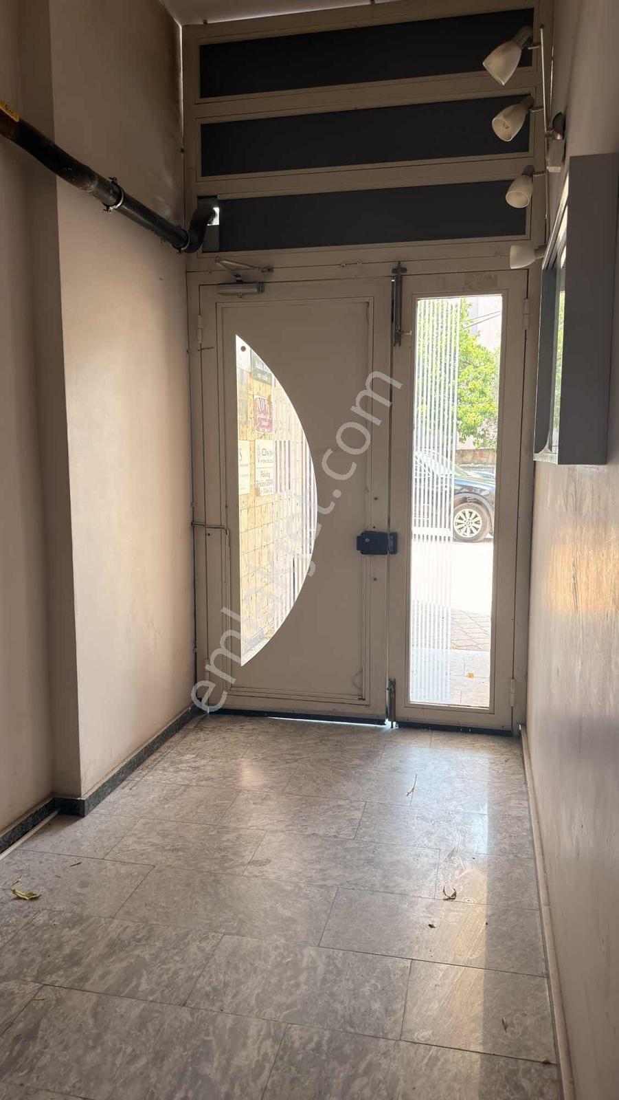 Adliye Karşısında, Arakat Masrafsız 1+1 Kiralık Daire - Görsel 2